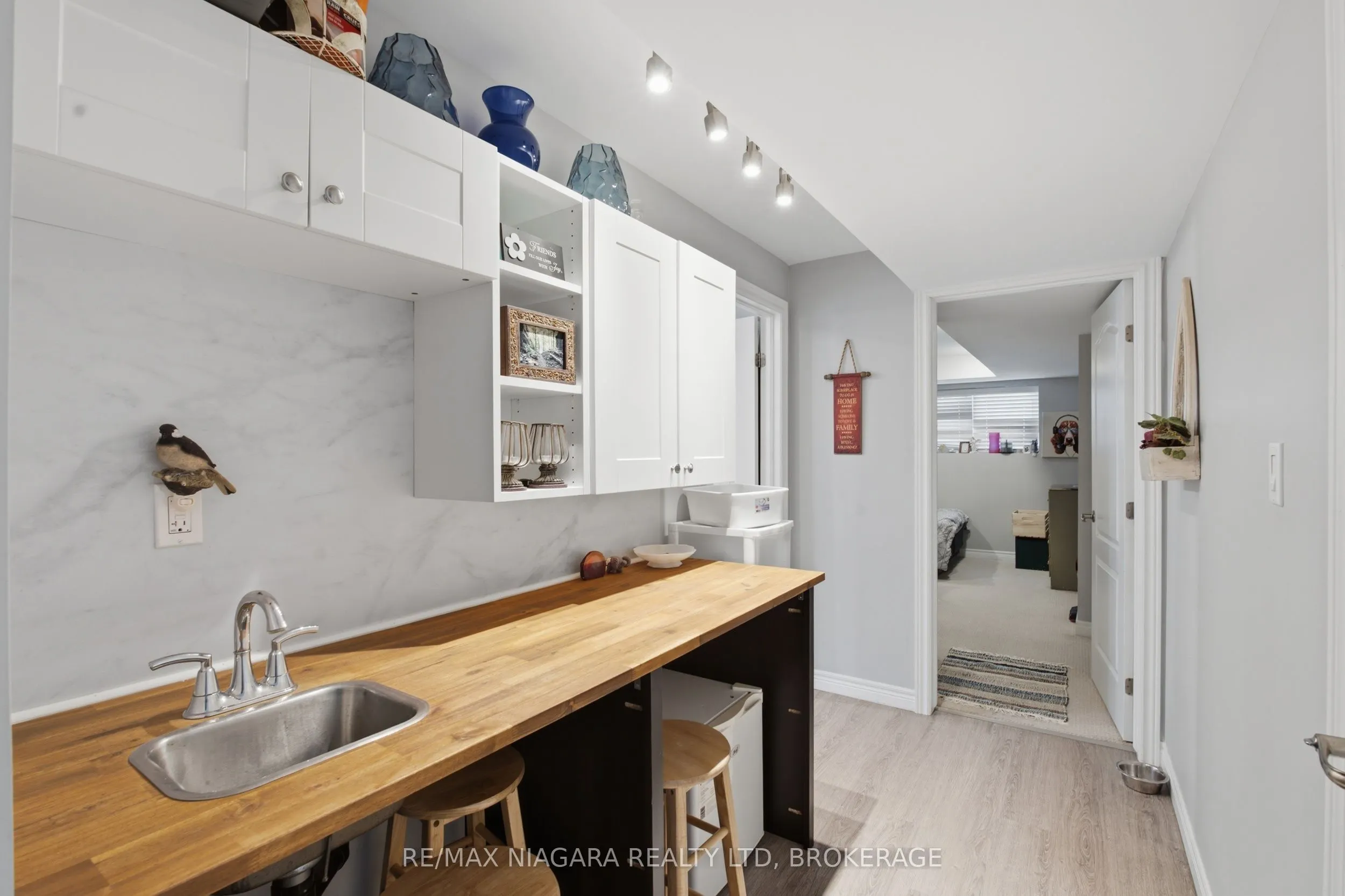 3563 Dominion Road
