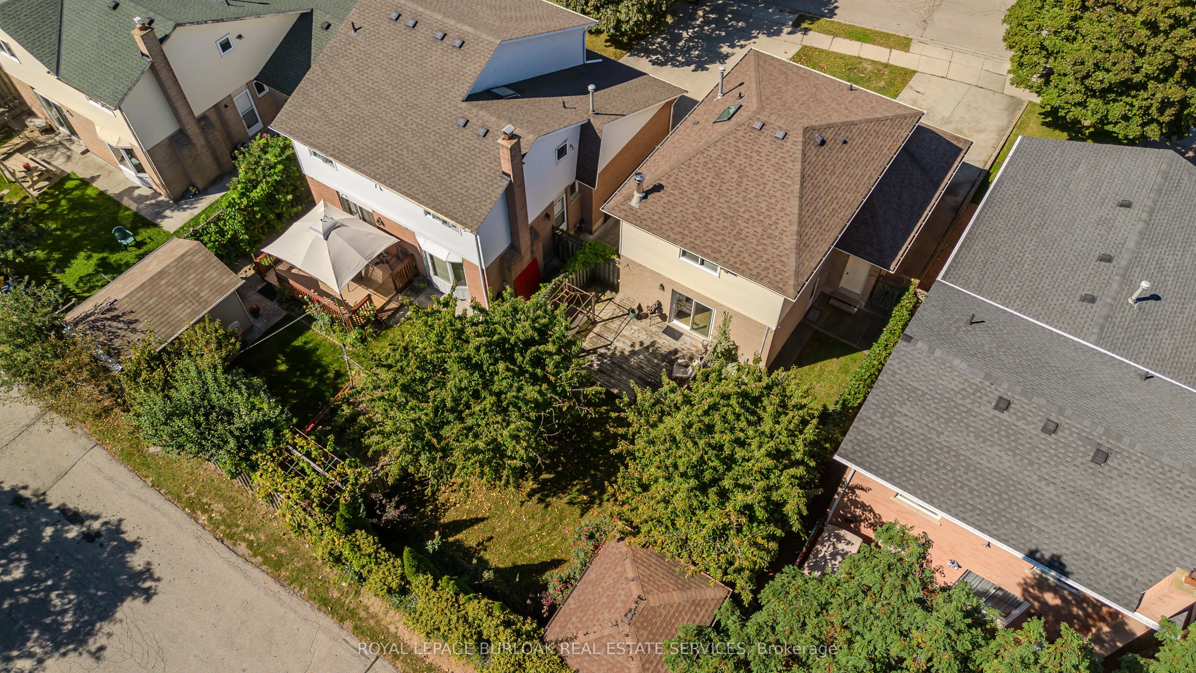 14 Ellington Avenue