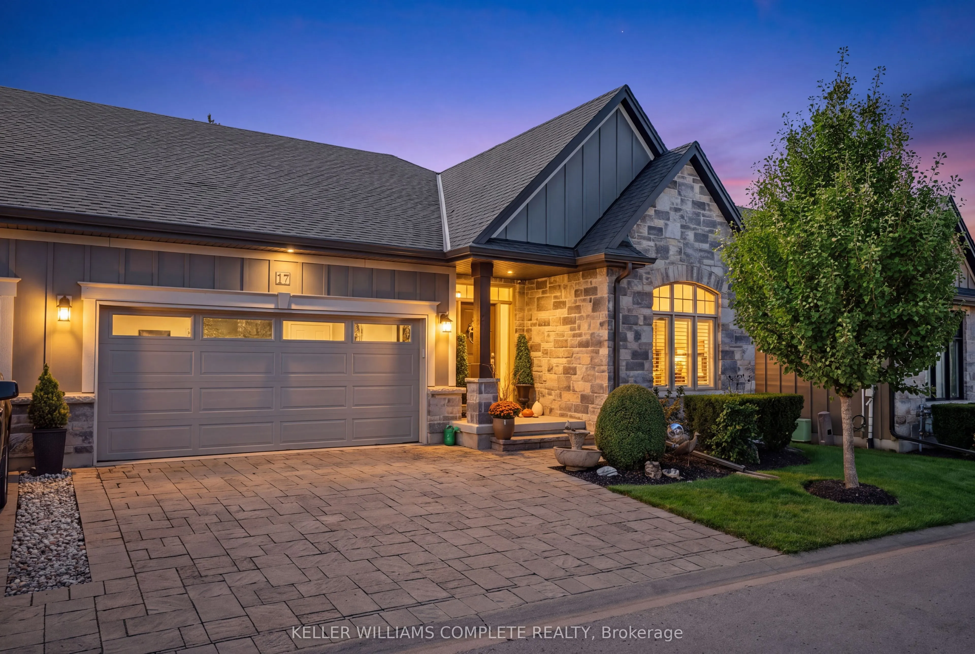 17 Ridgeview Crescent #21