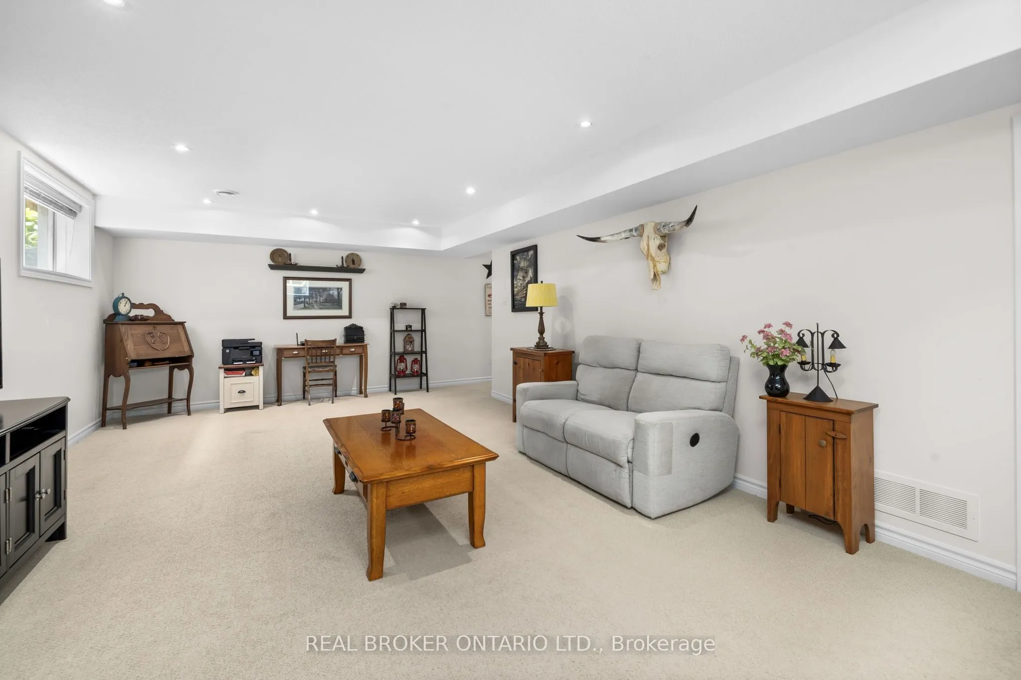 128 George Street W