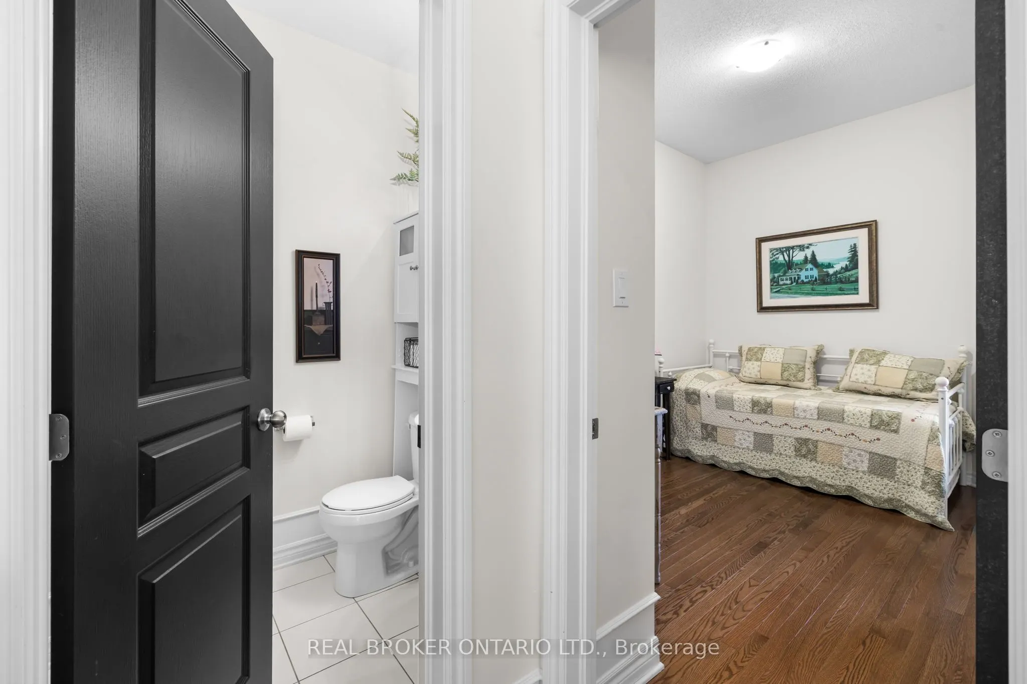 128 George Street W