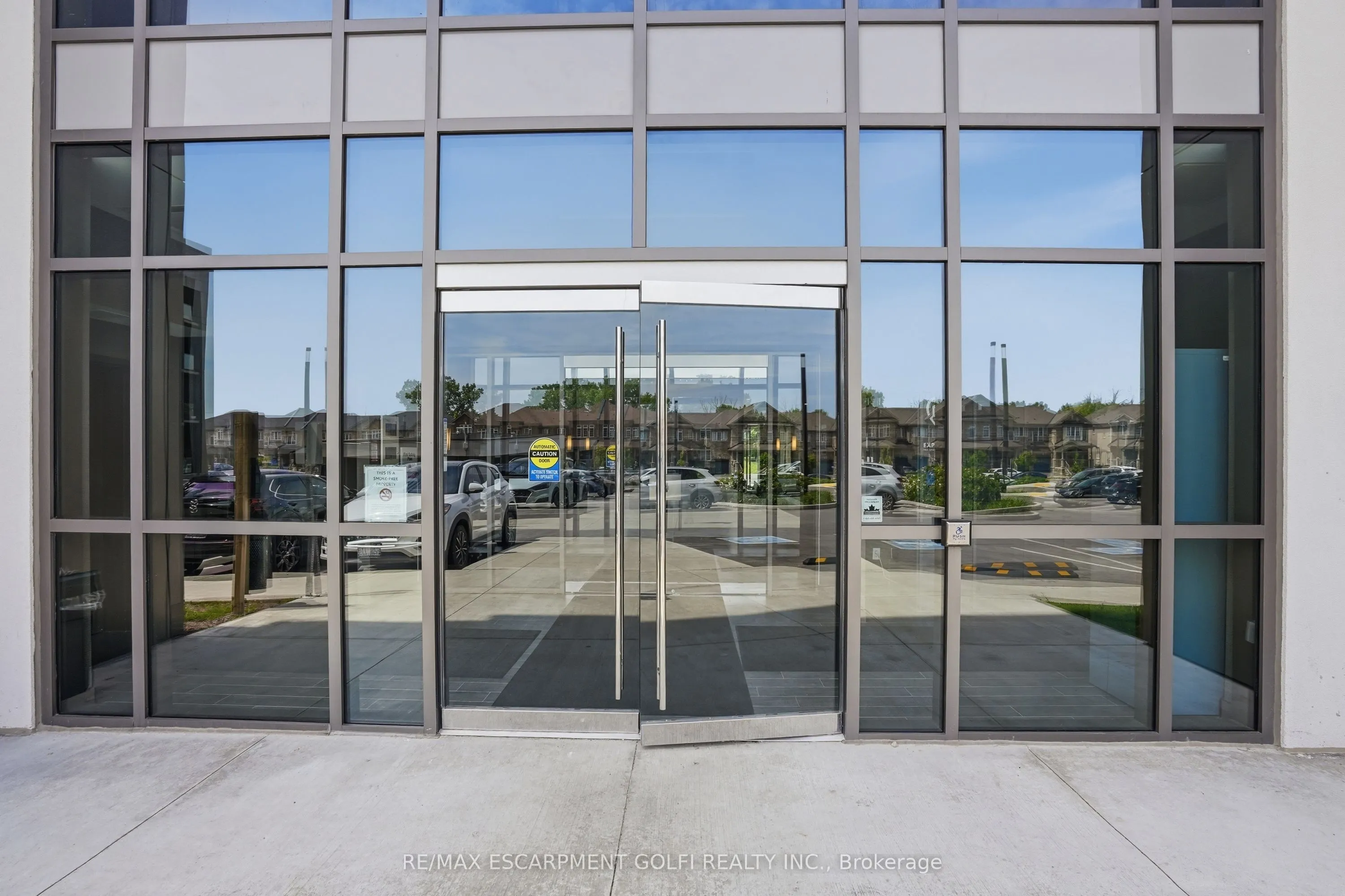 460 Dundas Street E #1008