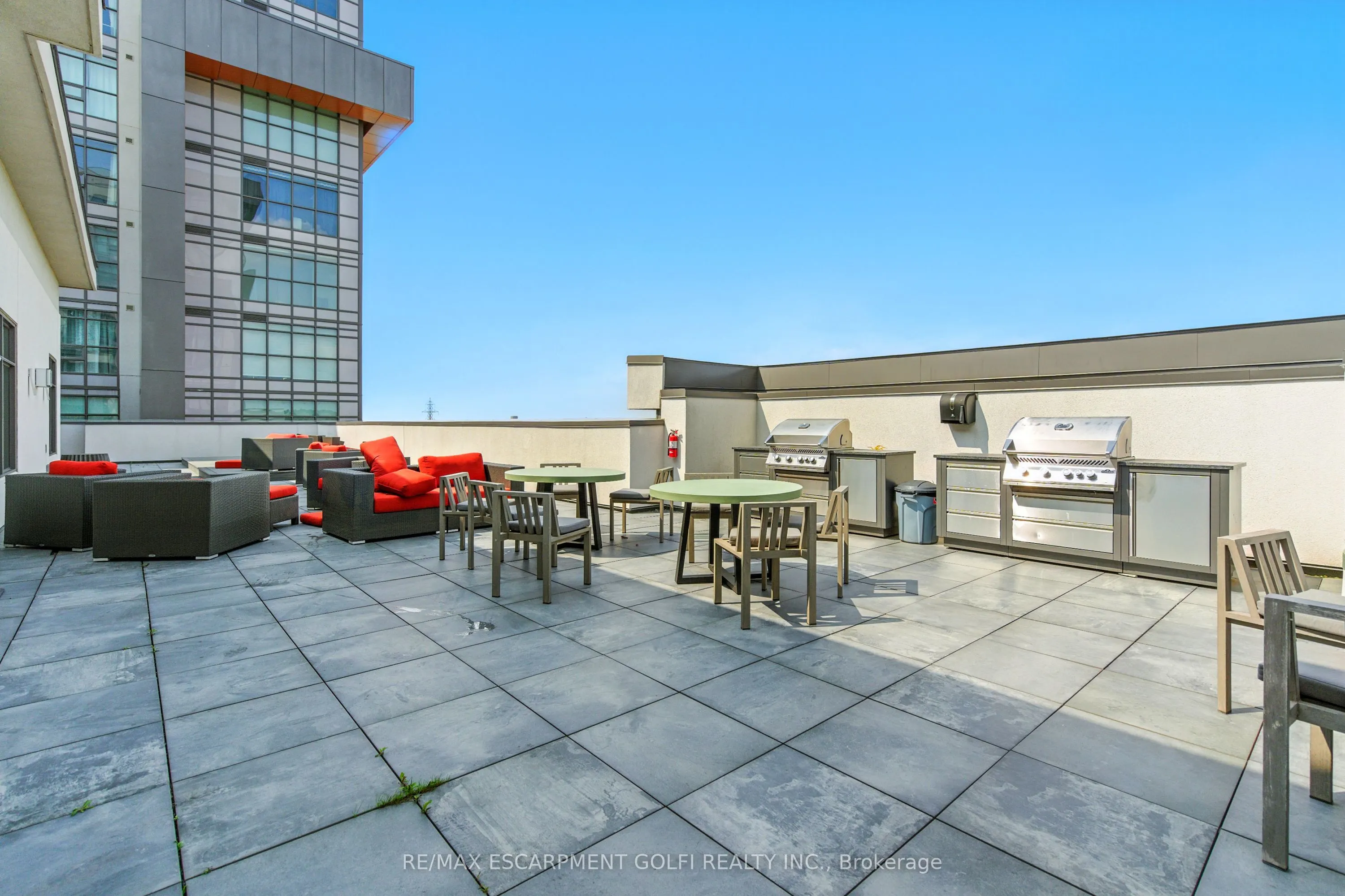 460 Dundas Street E #1008