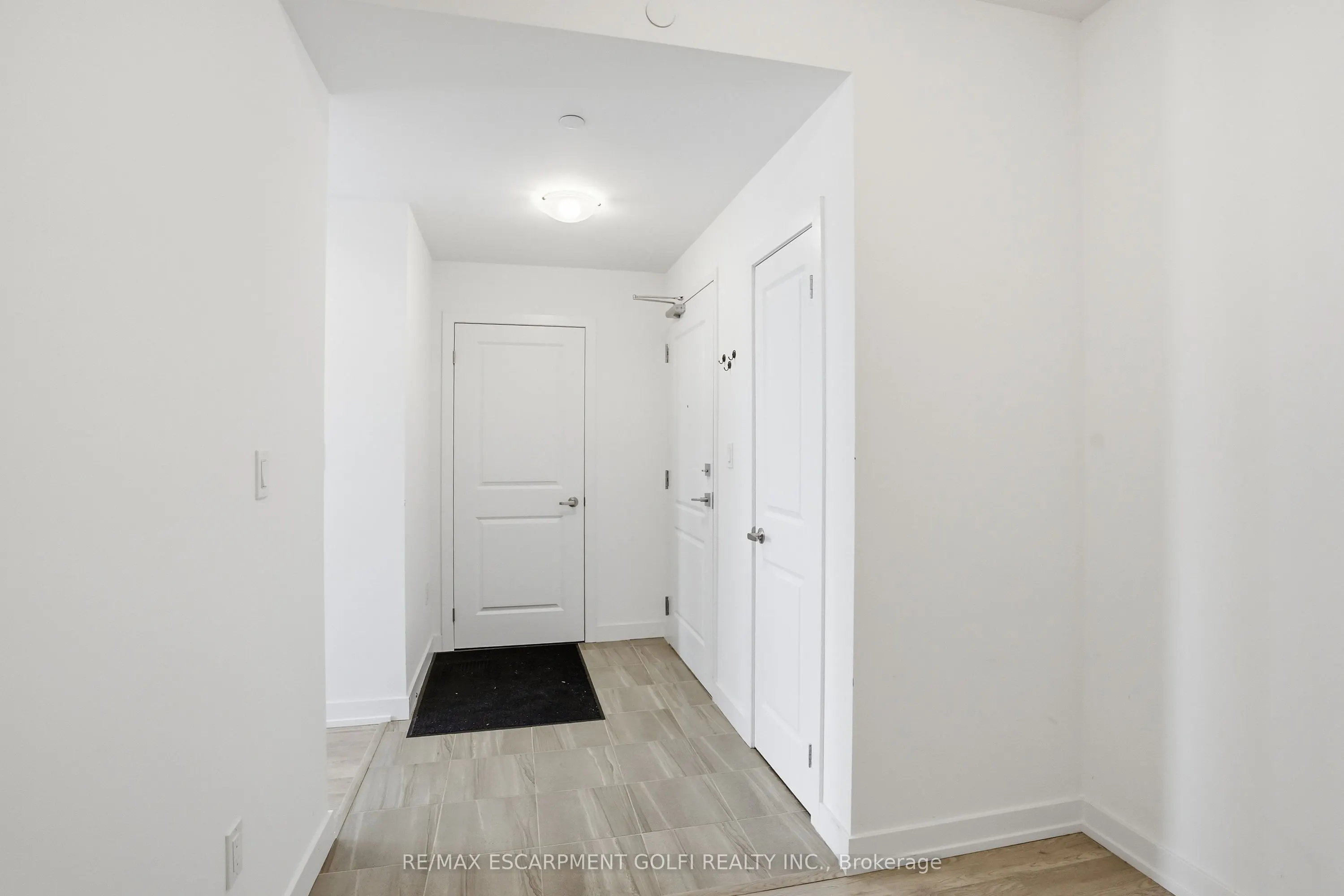 460 Dundas Street E #1008