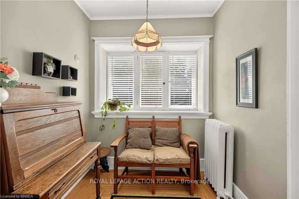 29 Lorne Crescent