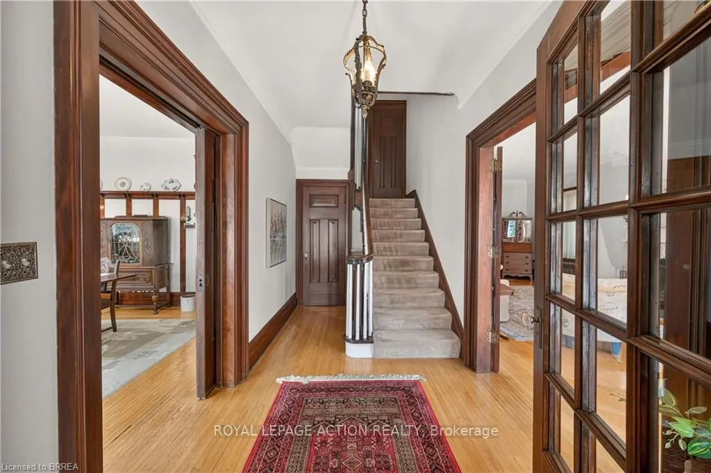 29 Lorne Crescent