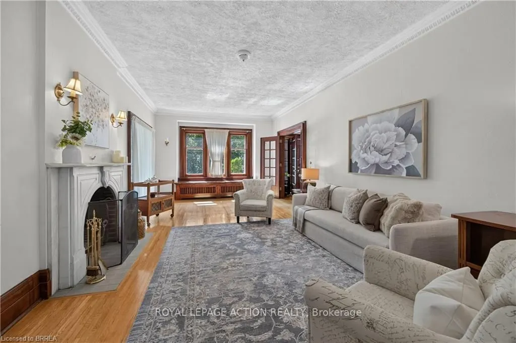 29 Lorne Crescent