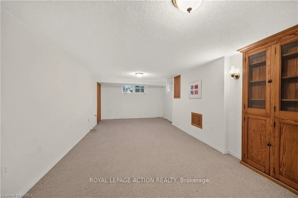 29 Lorne Crescent