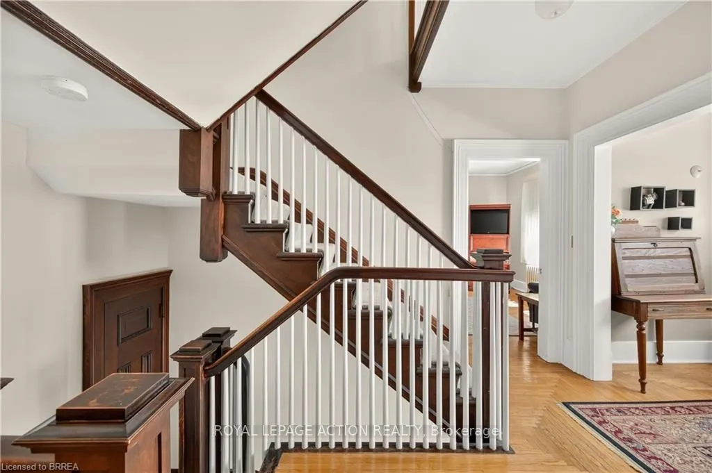 29 Lorne Crescent