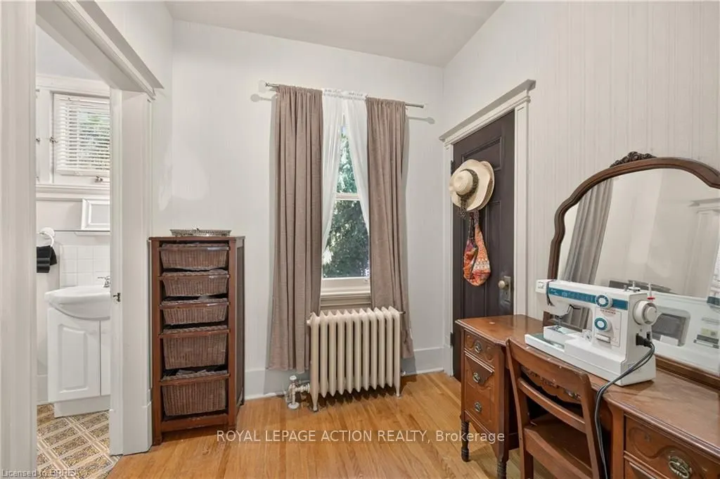 29 Lorne Crescent