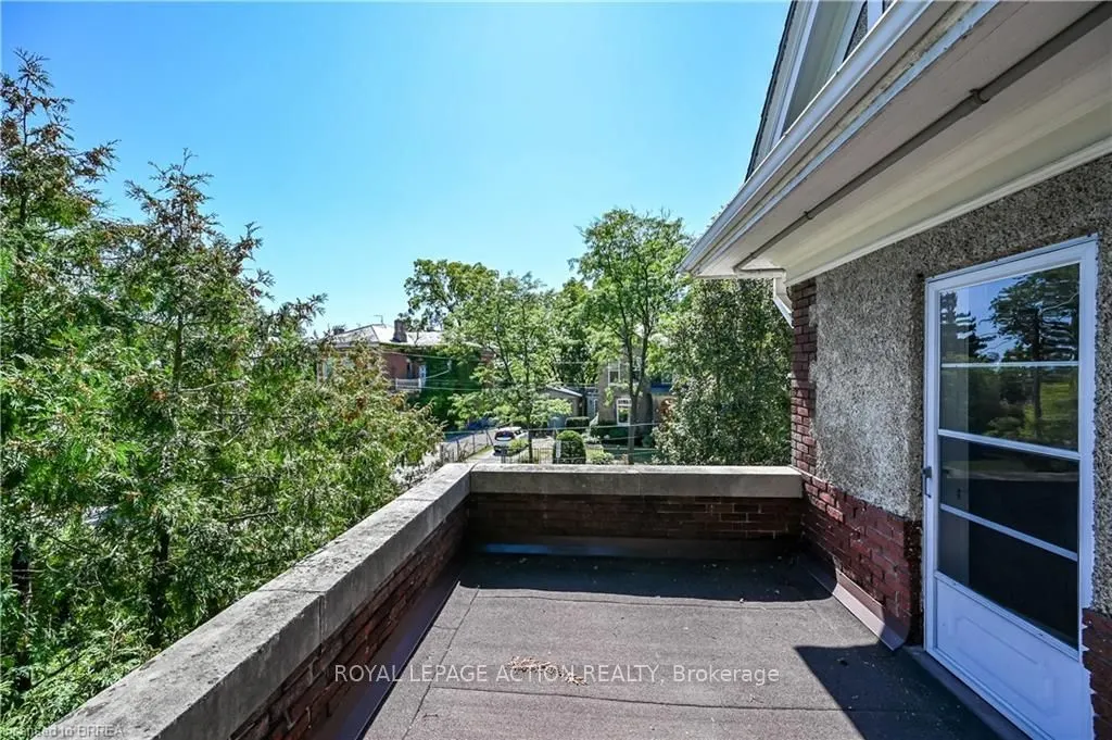 29 Lorne Crescent