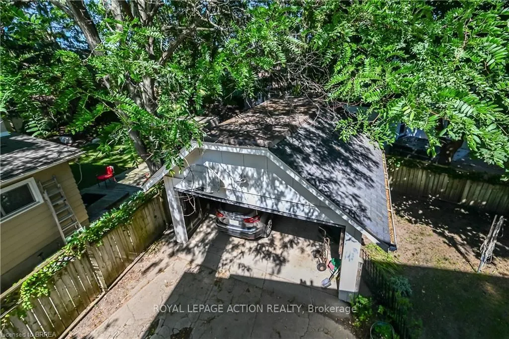 29 Lorne Crescent