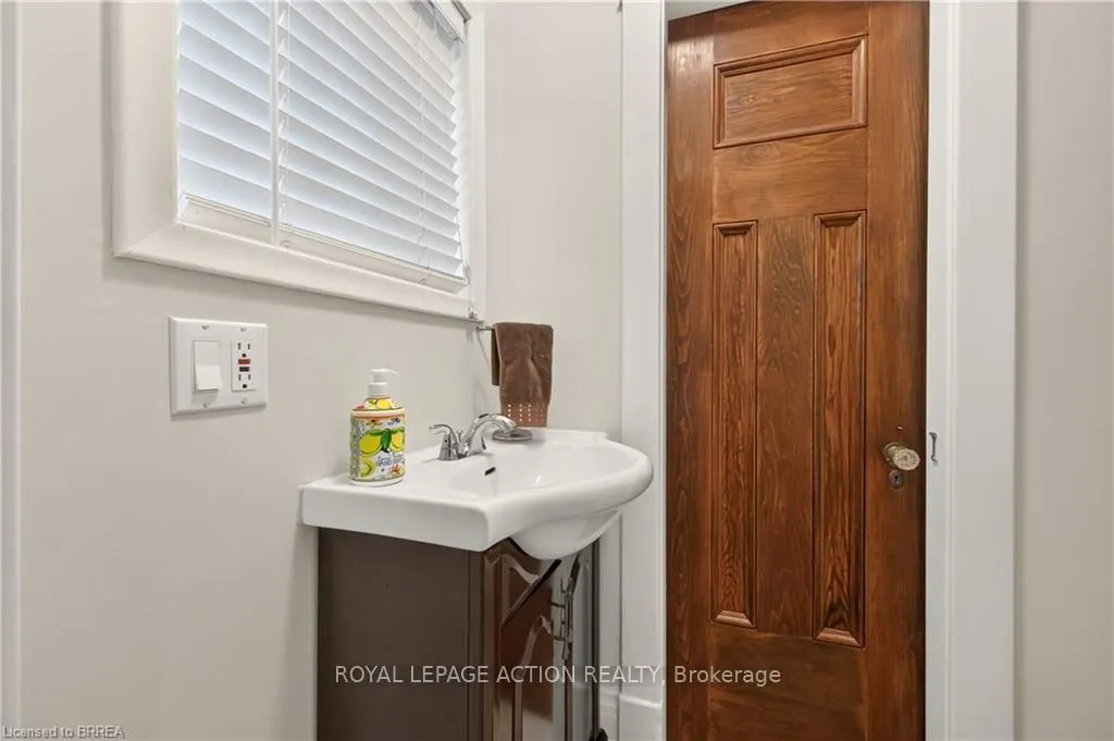 29 Lorne Crescent