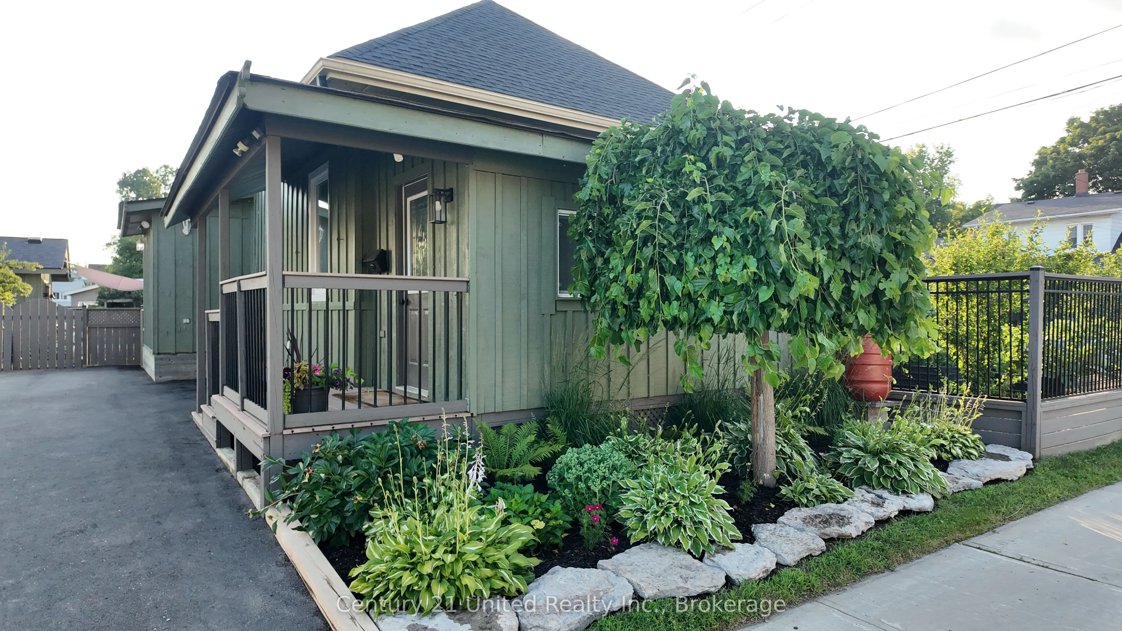 759 Hurley Street