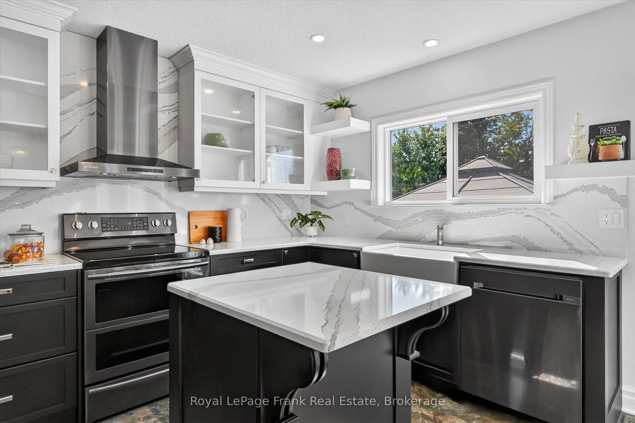2439 Denure Drive