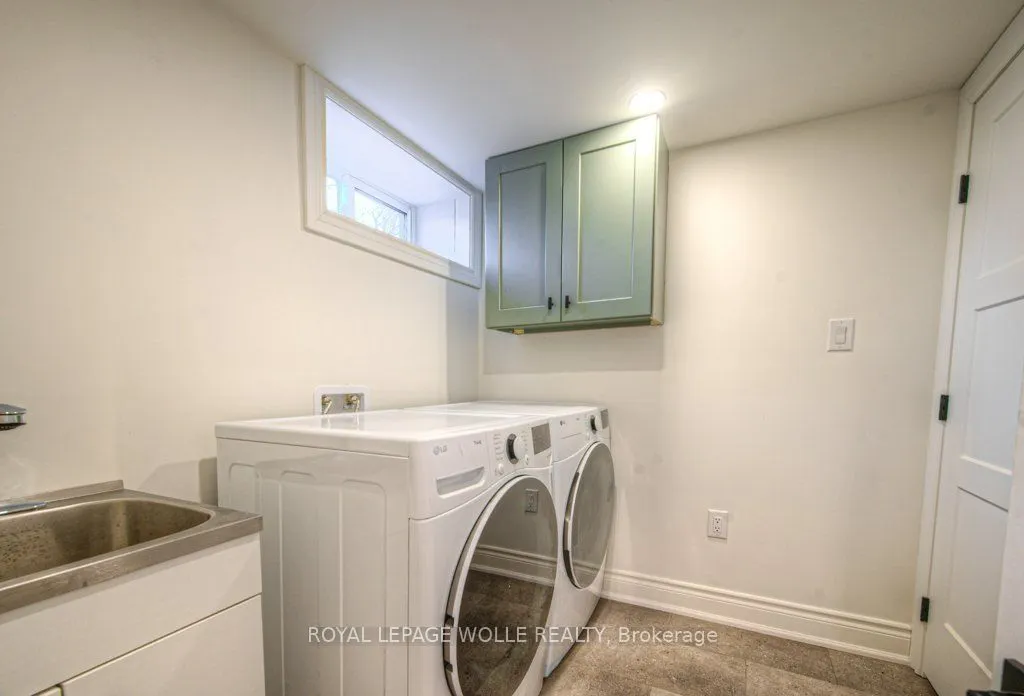 30 Dunbar Road S