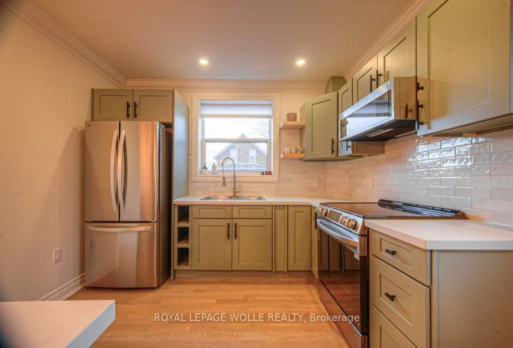 30 Dunbar Road S