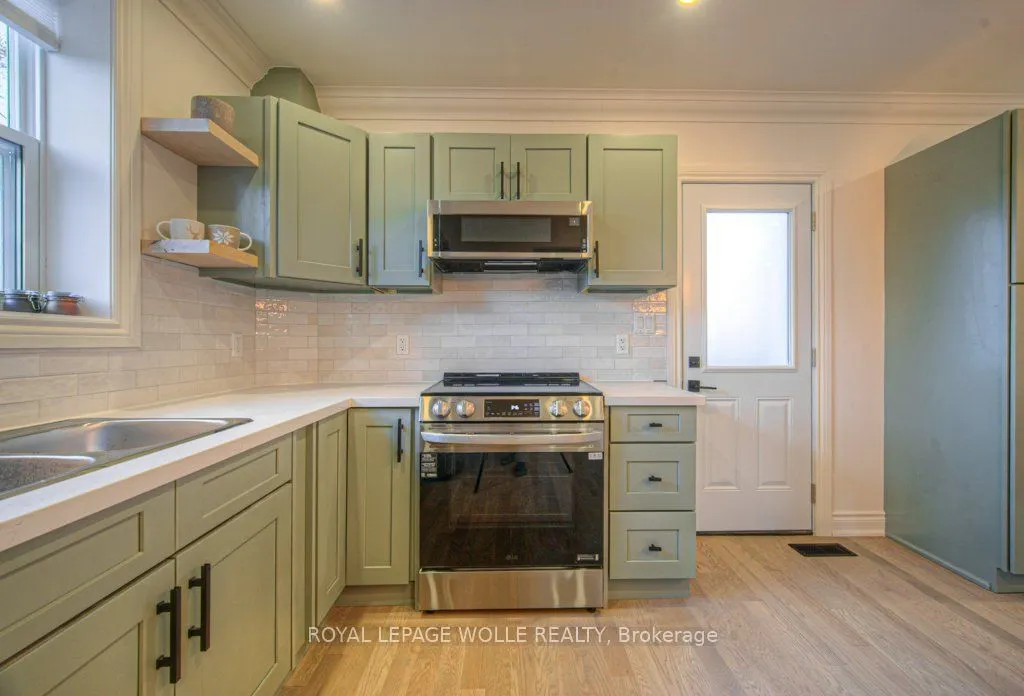 30 Dunbar Road S