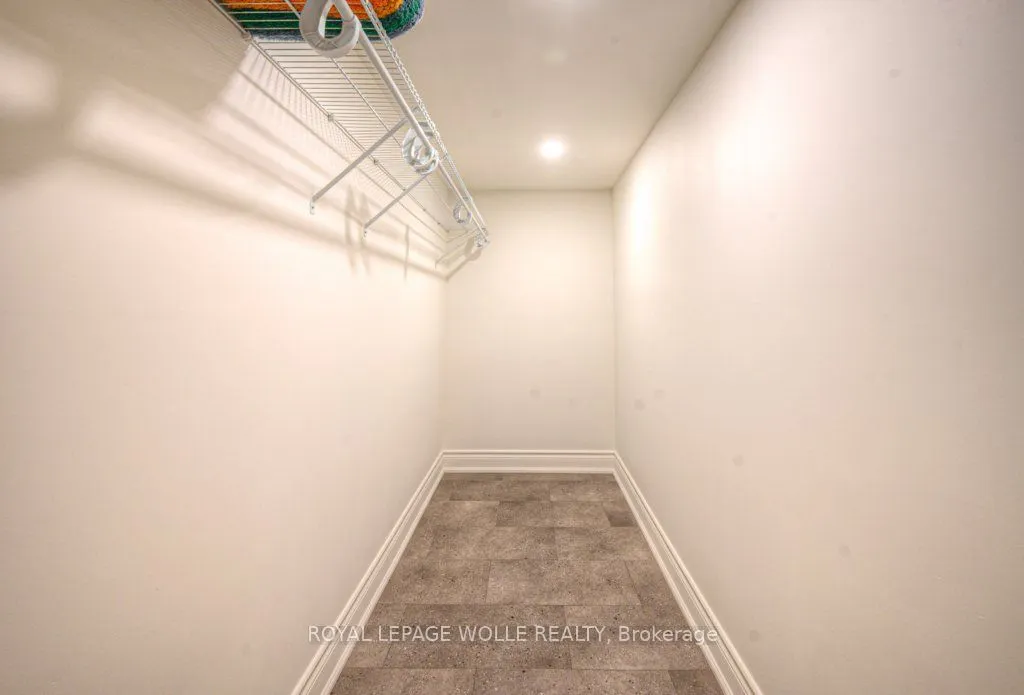 30 Dunbar Road S