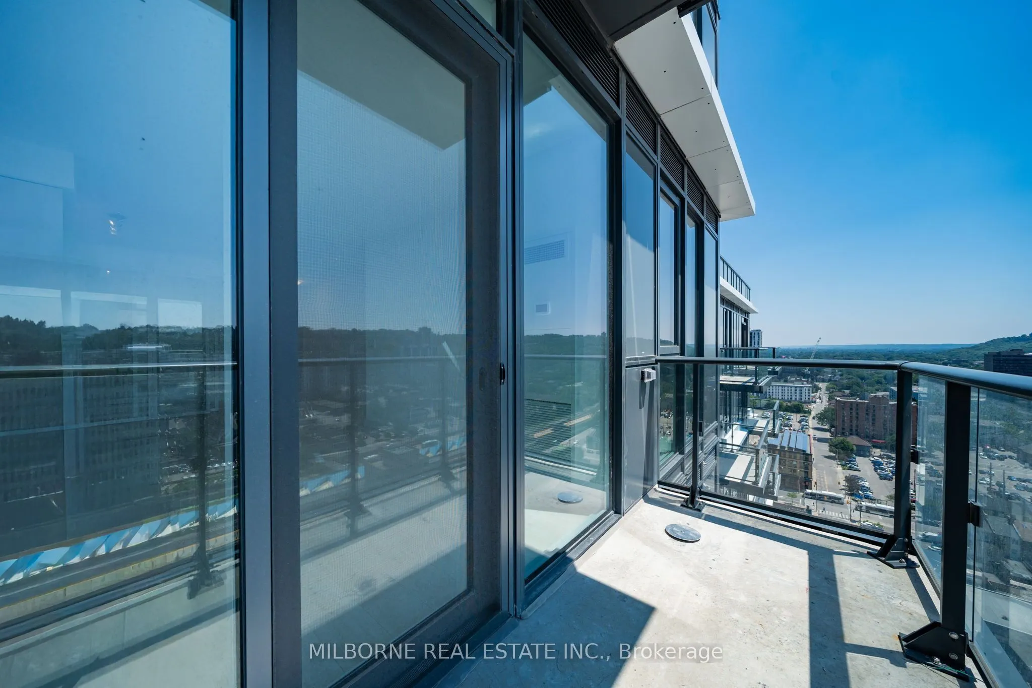 75 James Street S #522