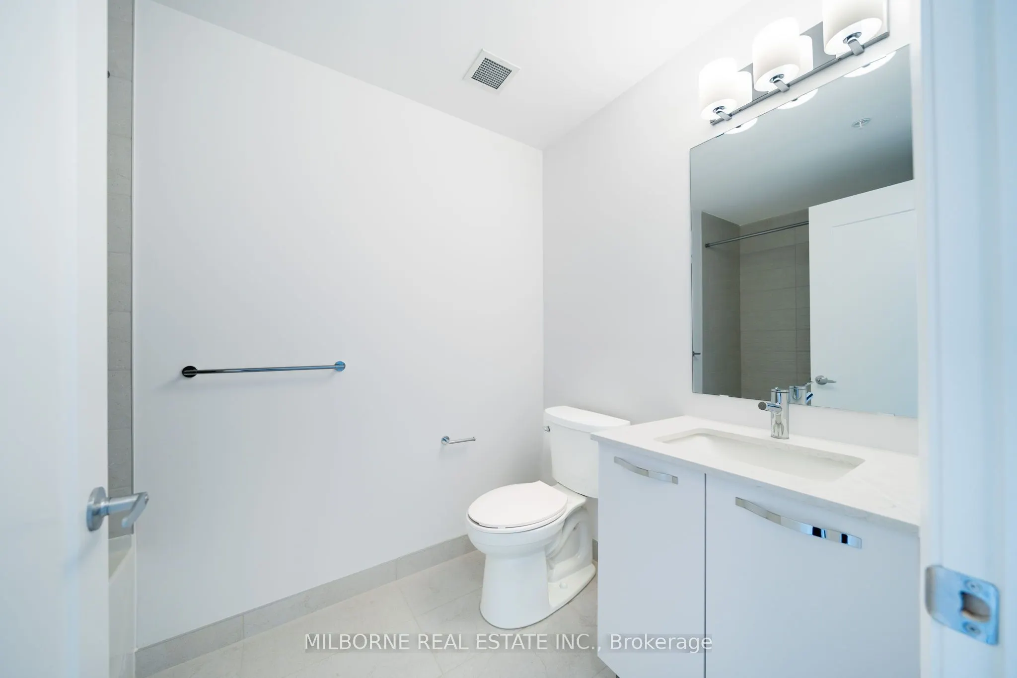 75 James Street S #522