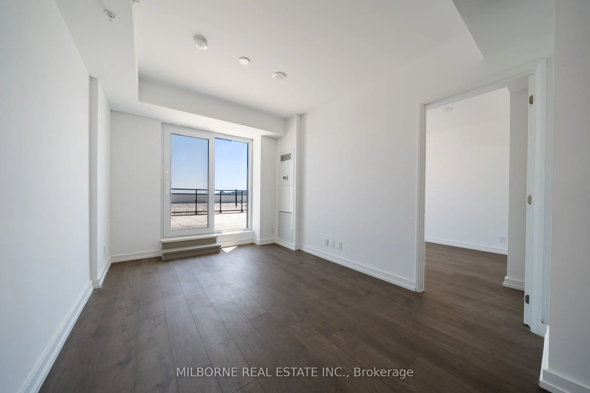 75 James Street S #2108