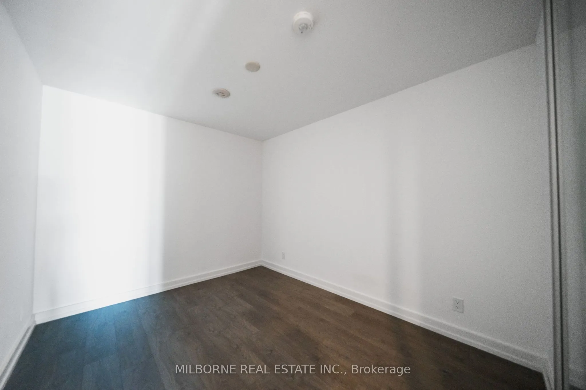 75 James Street S #2108