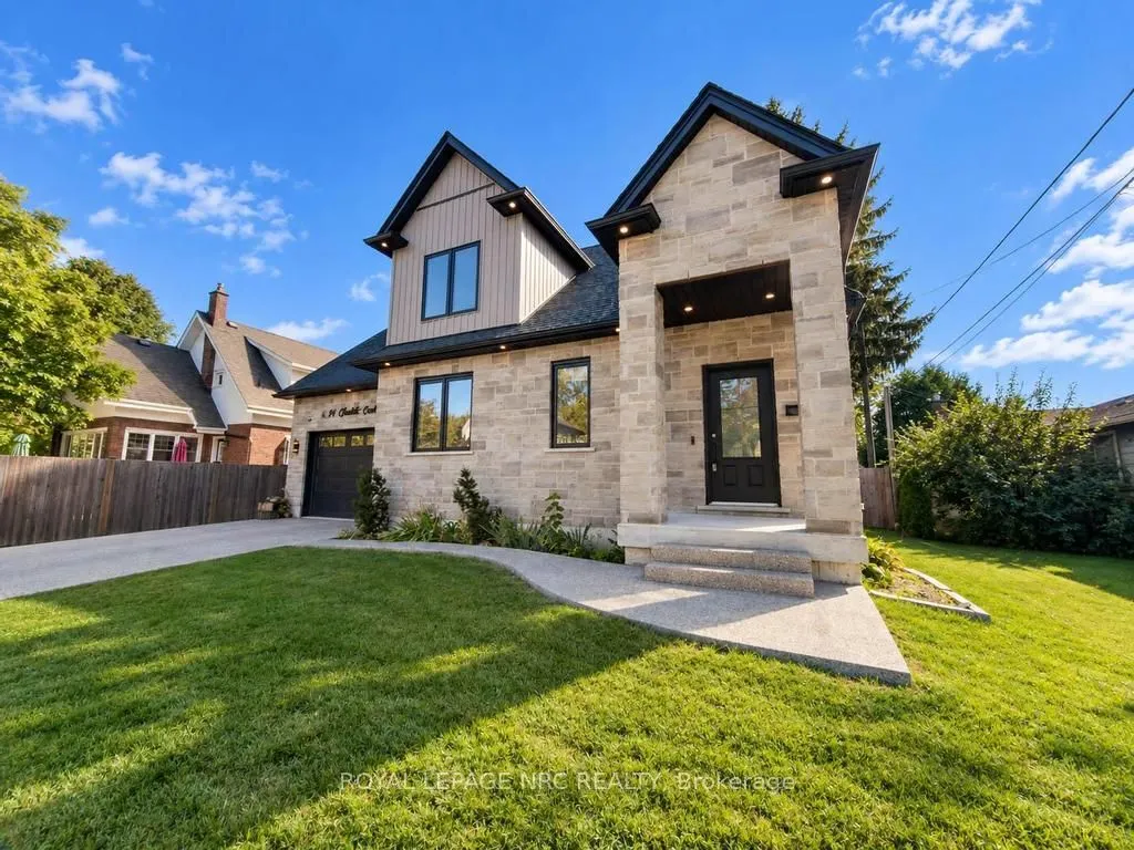 14 Charlotte Court
