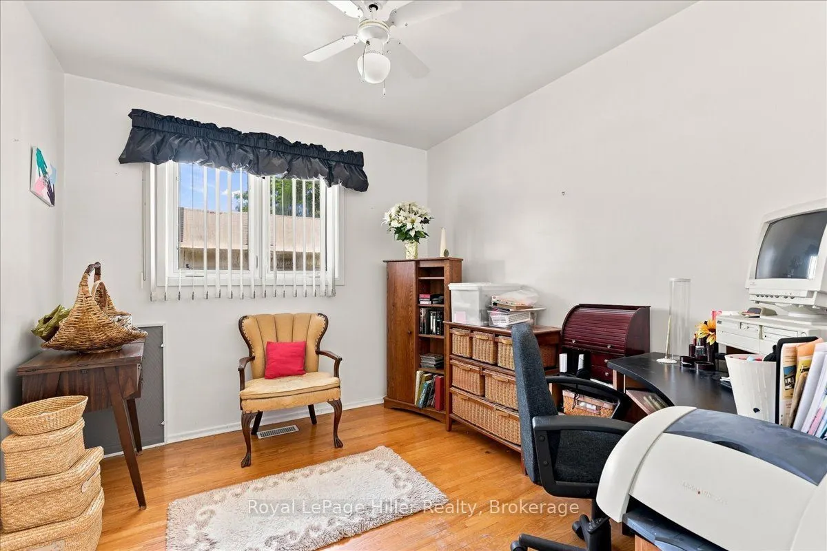 66 Elgin Crescent
