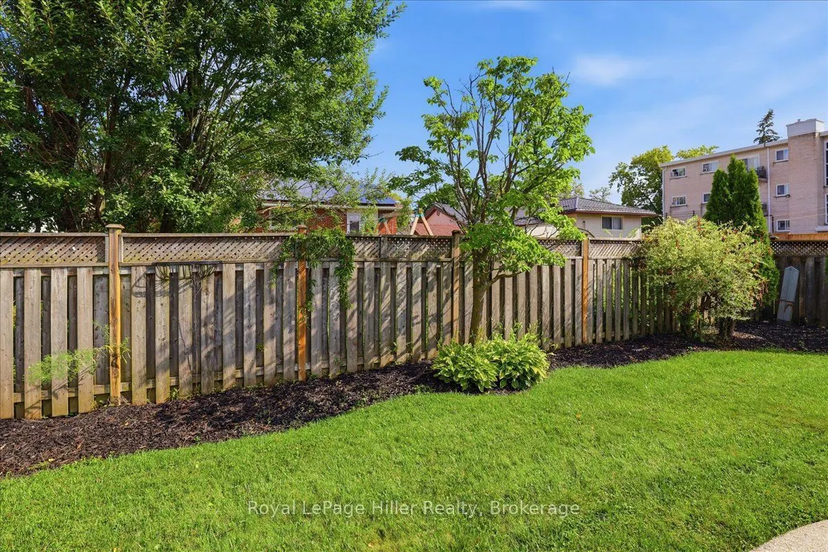 66 Elgin Crescent