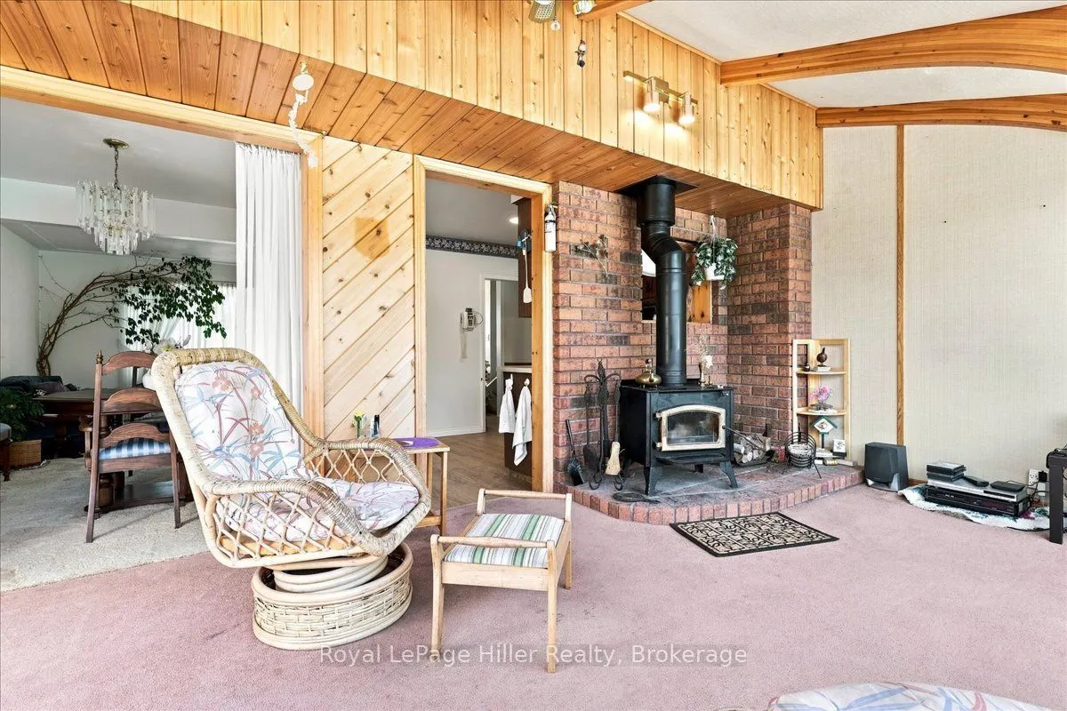 66 Elgin Crescent