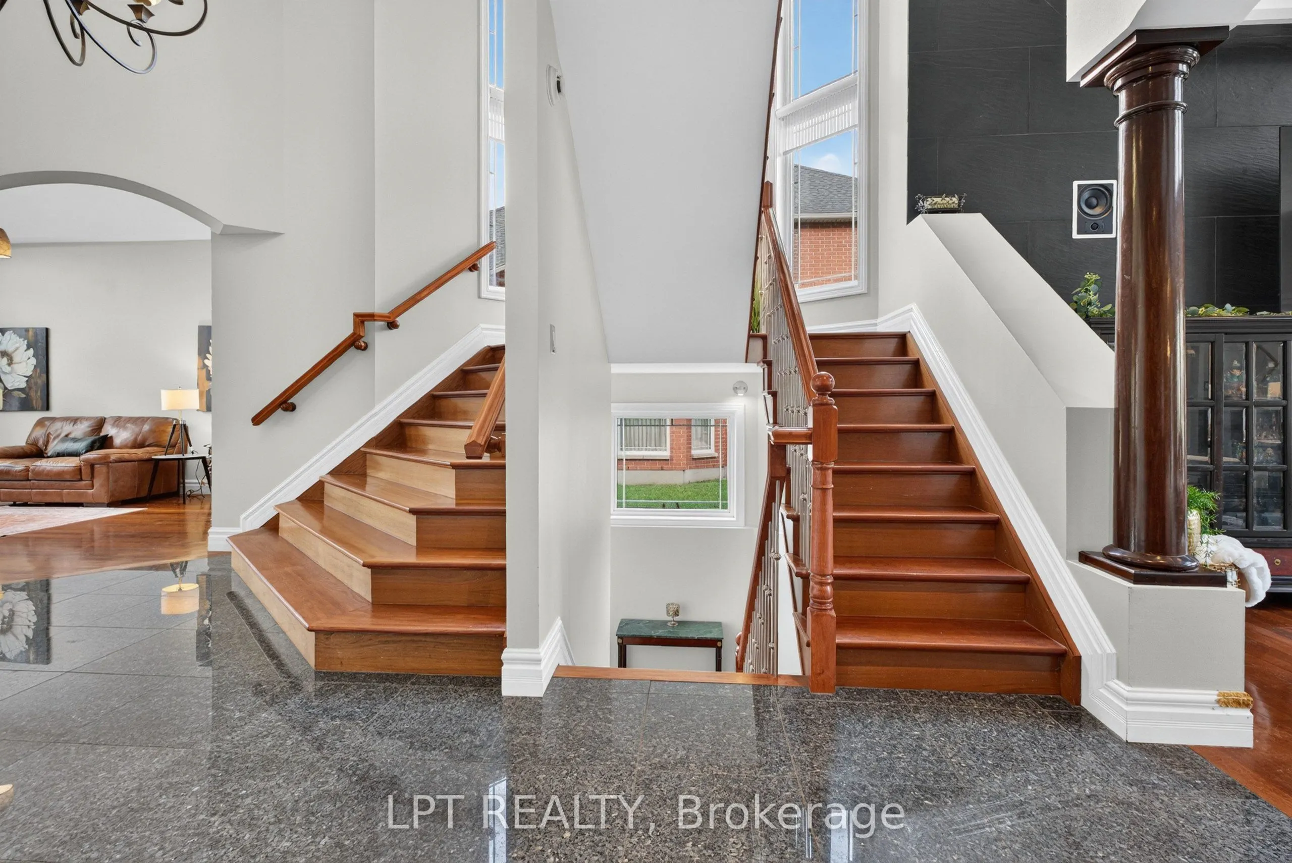 62 Tradewinds Drive