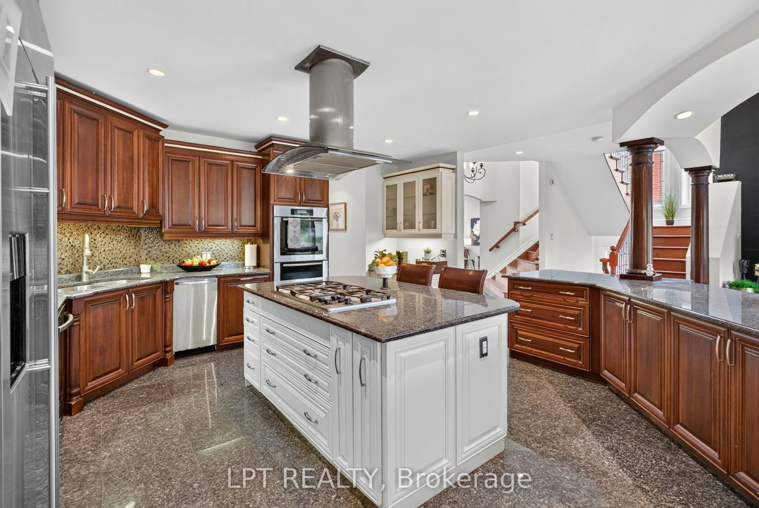 62 Tradewinds Drive