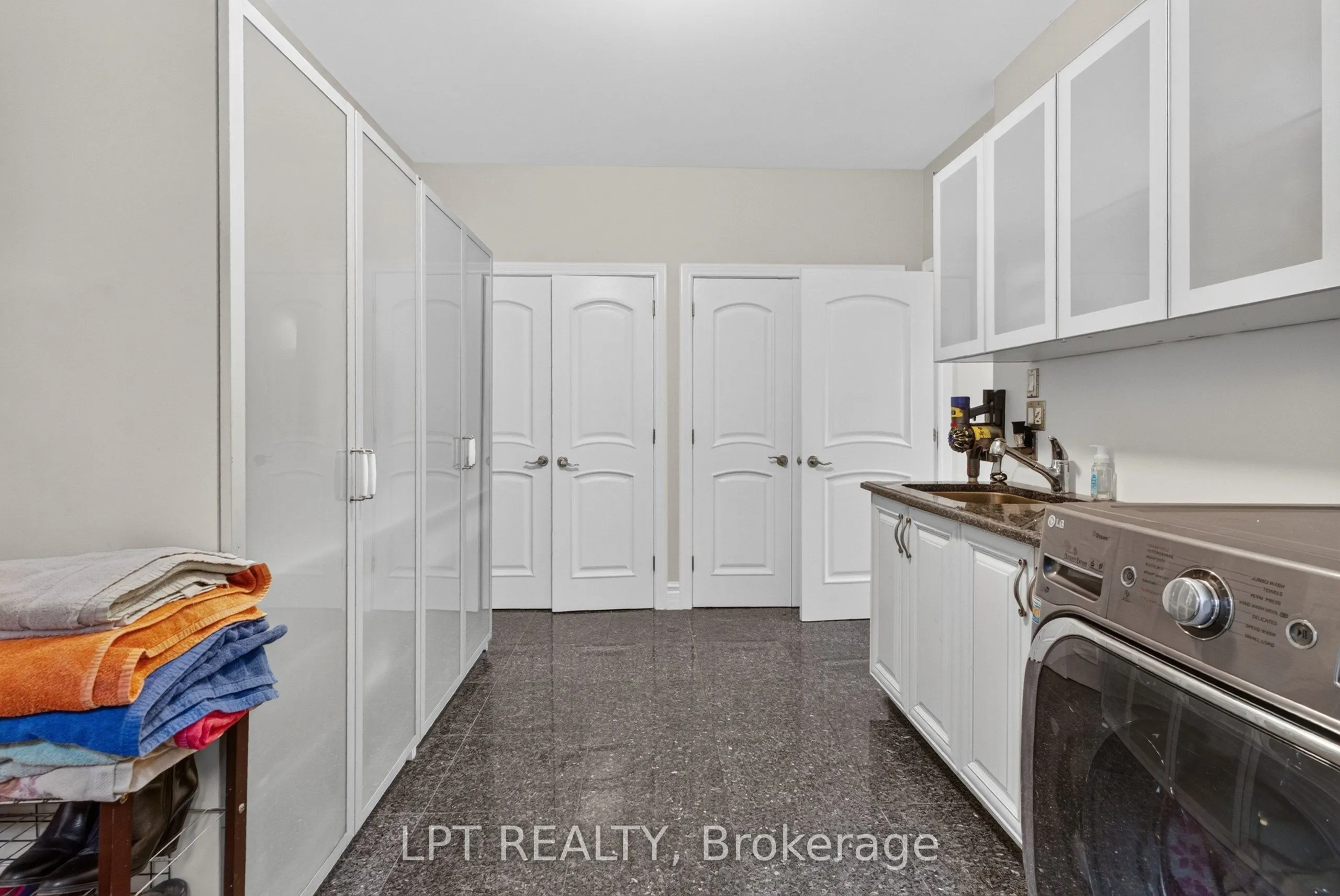 62 Tradewinds Drive