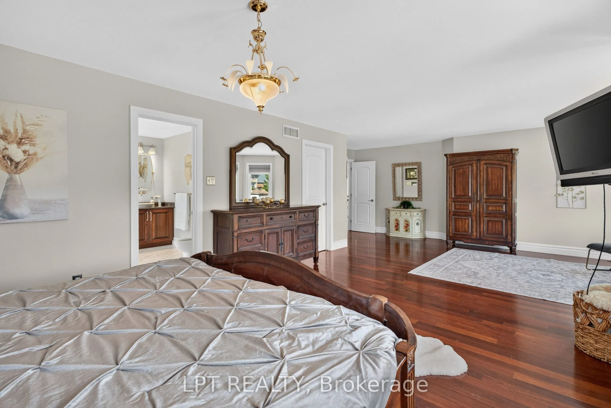 62 Tradewinds Drive