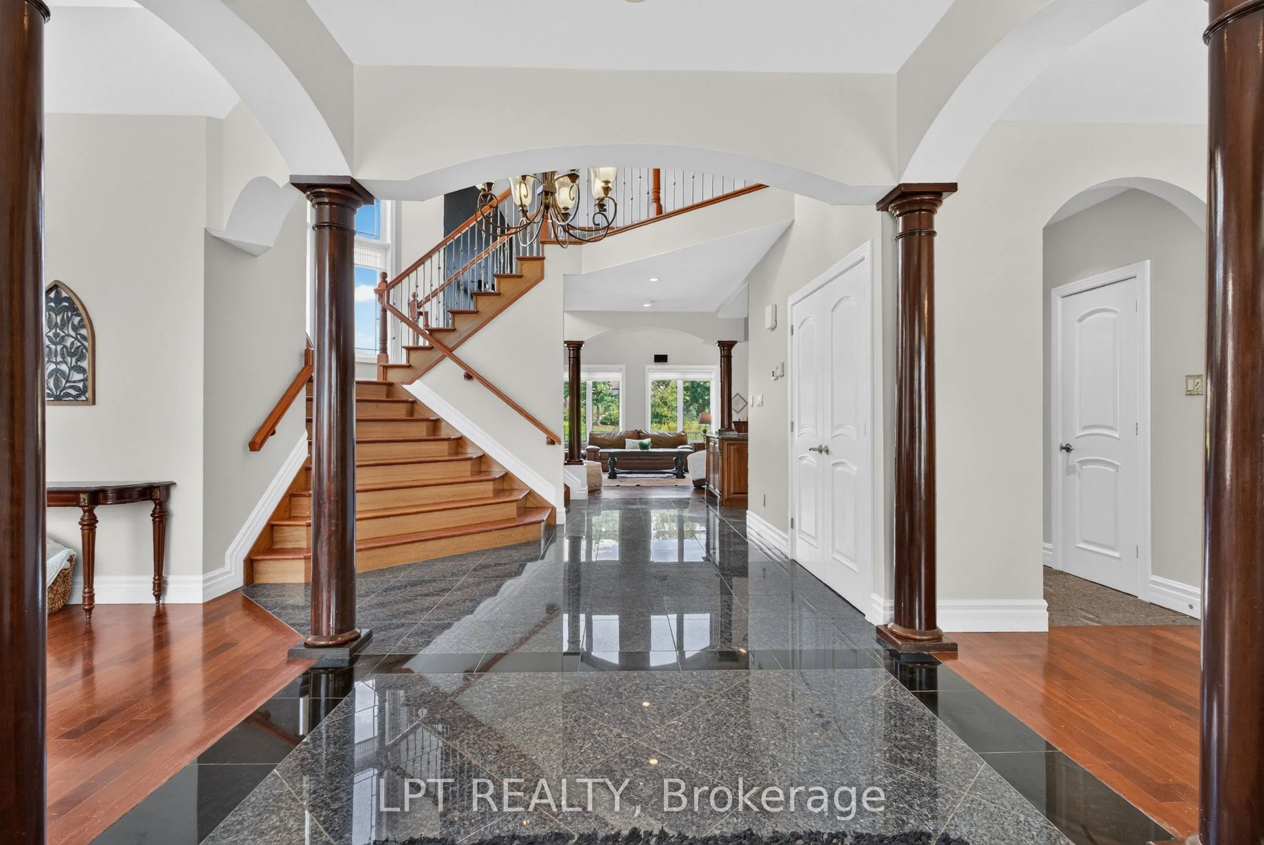 62 Tradewinds Drive