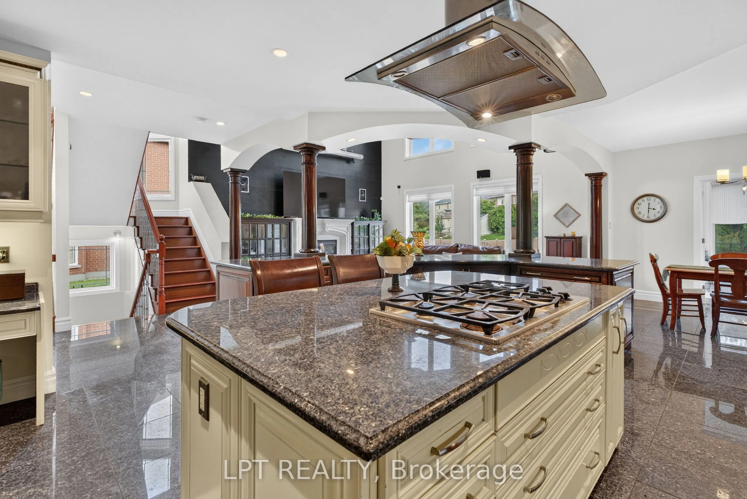62 Tradewinds Drive