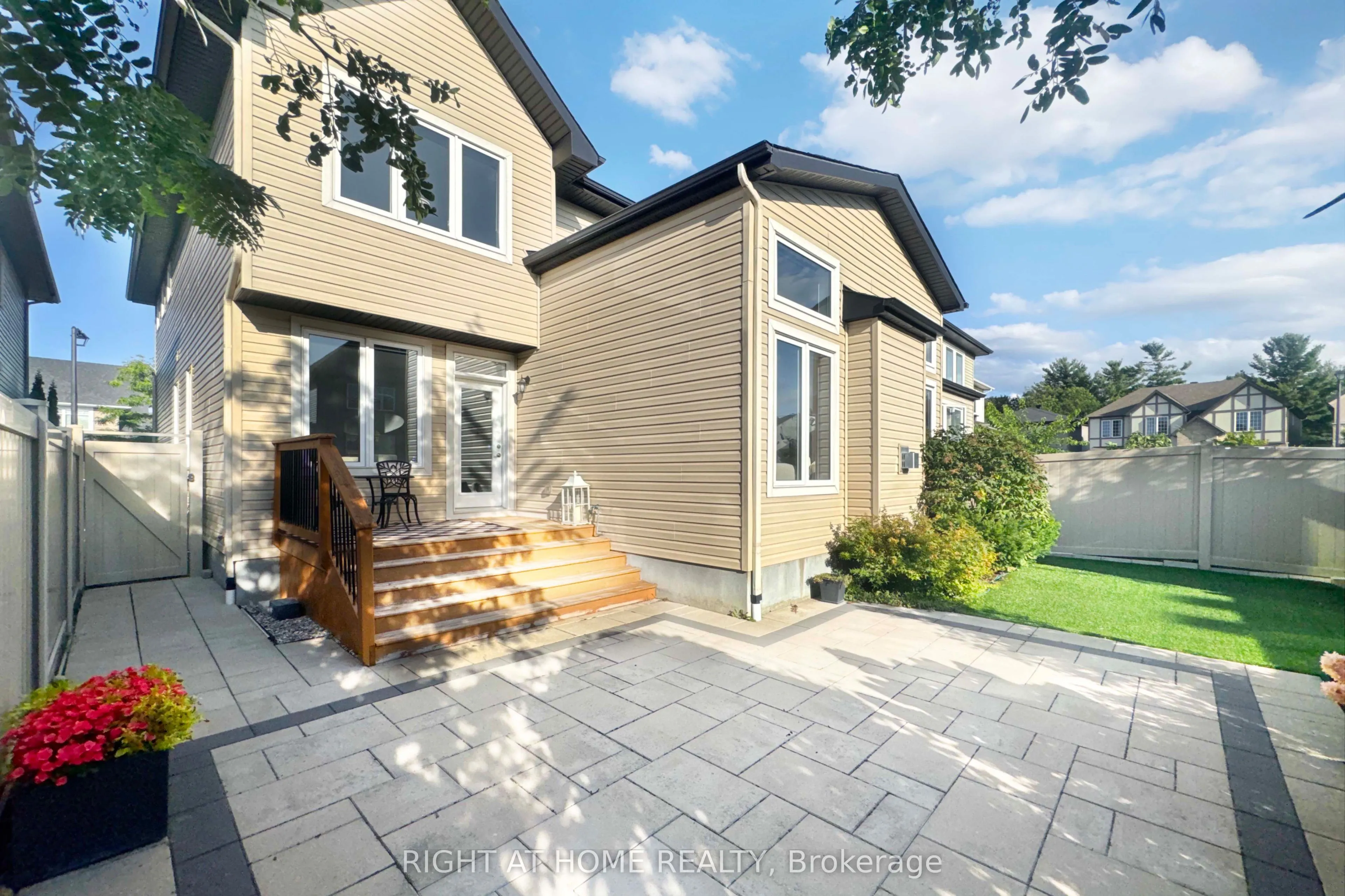 504 BRECCIA Heights