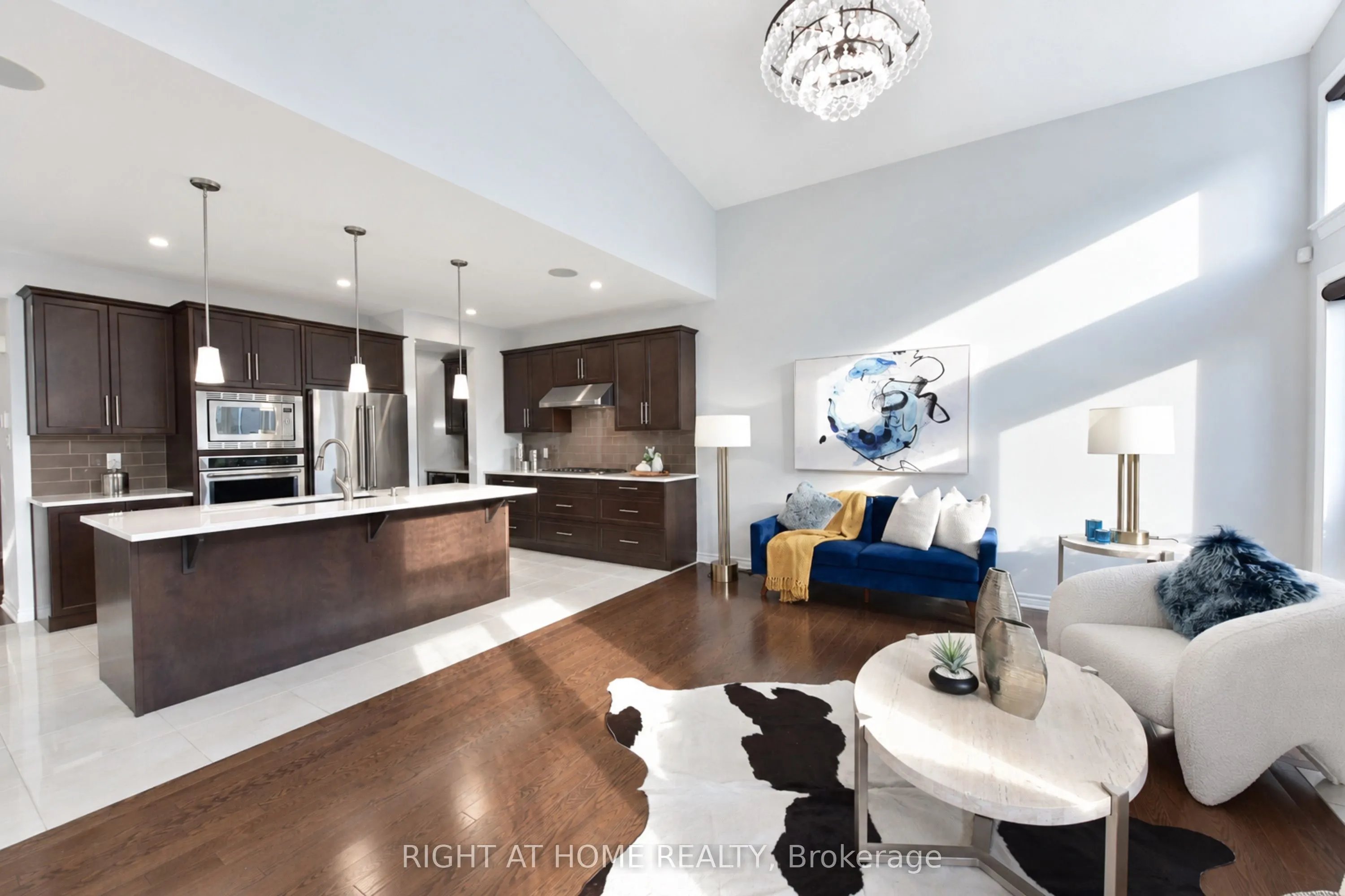 504 BRECCIA Heights