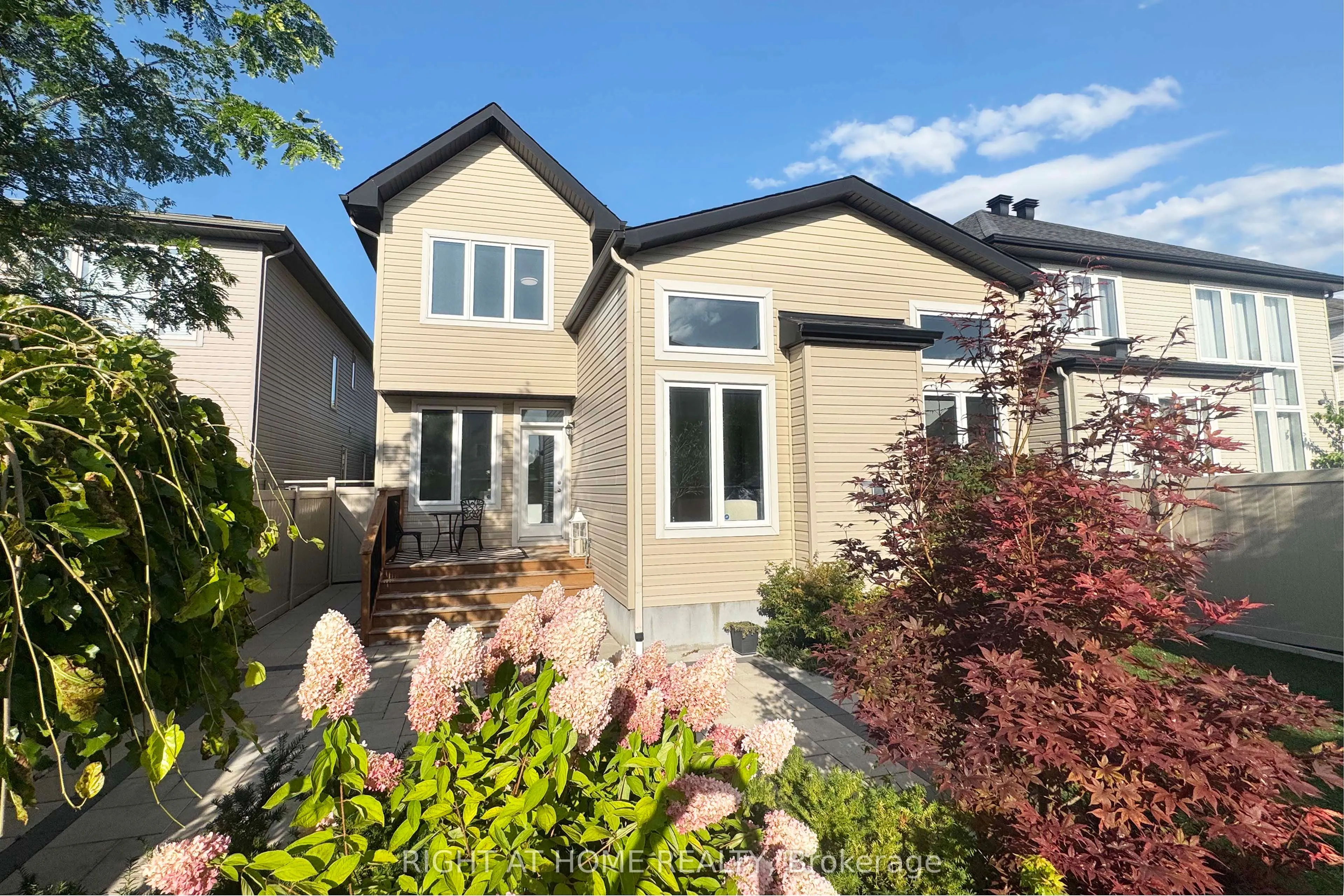 504 BRECCIA Heights