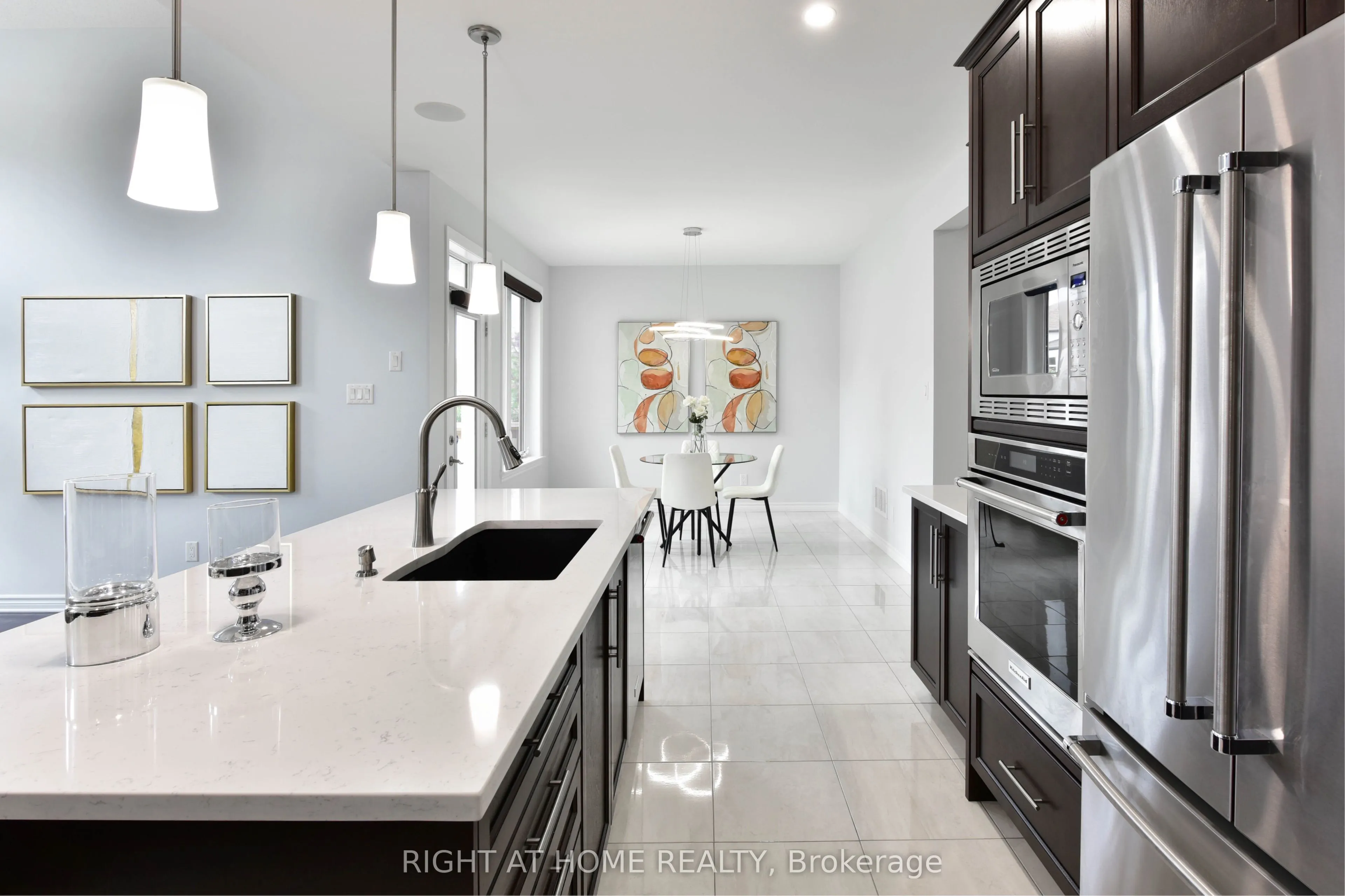504 BRECCIA Heights