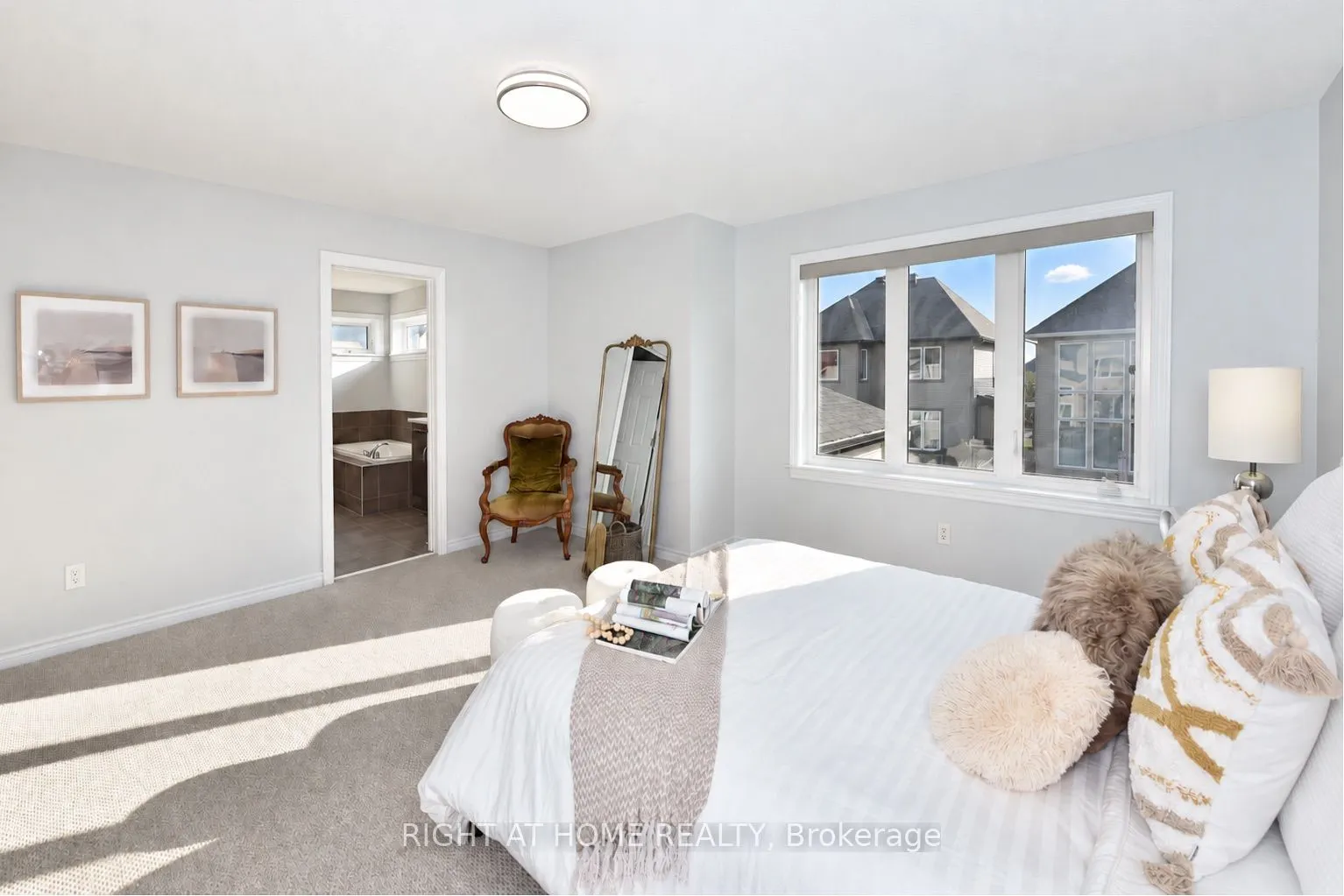 504 BRECCIA Heights