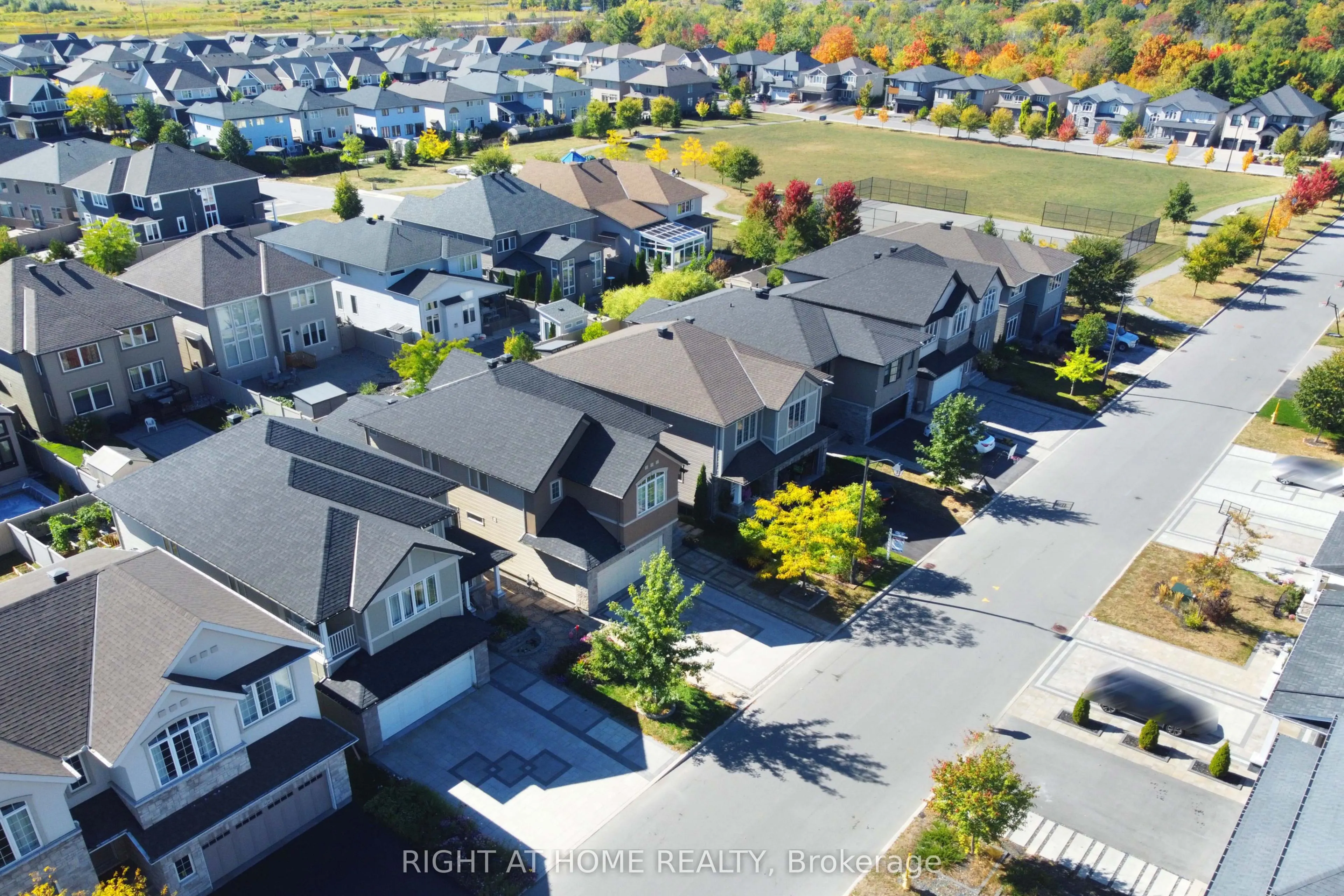 504 BRECCIA Heights