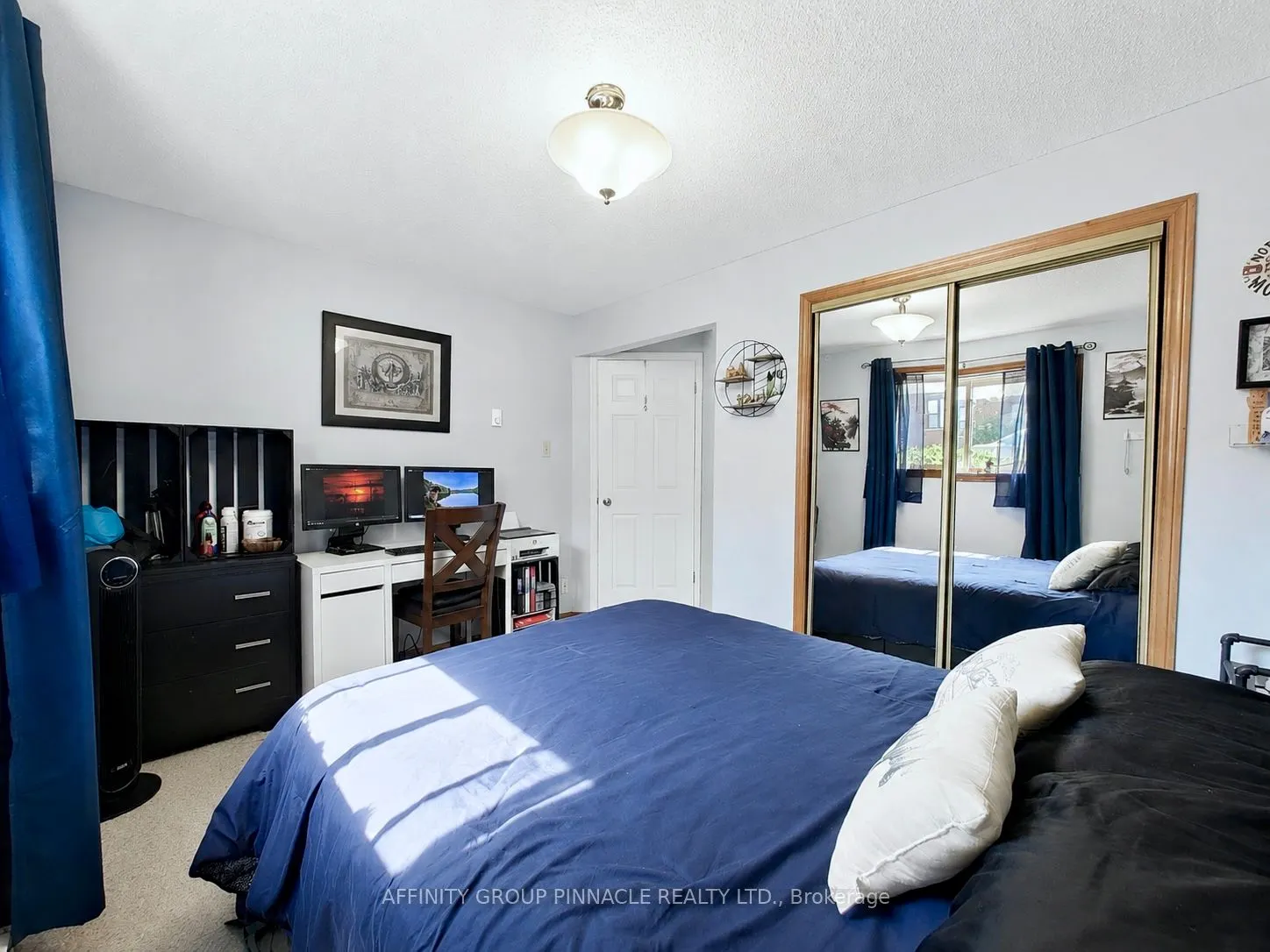 115 Mary Street W #24