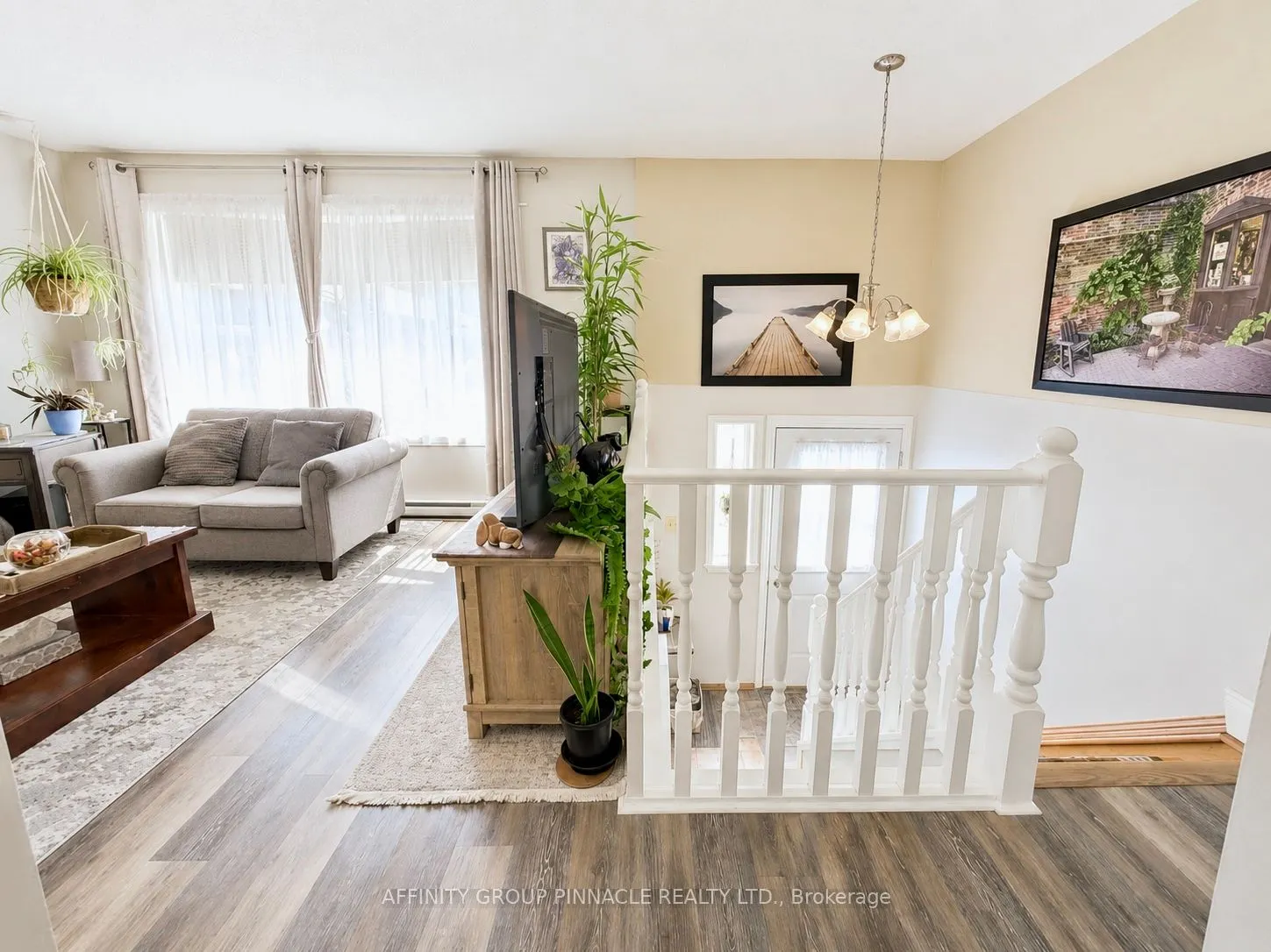115 Mary Street W #24