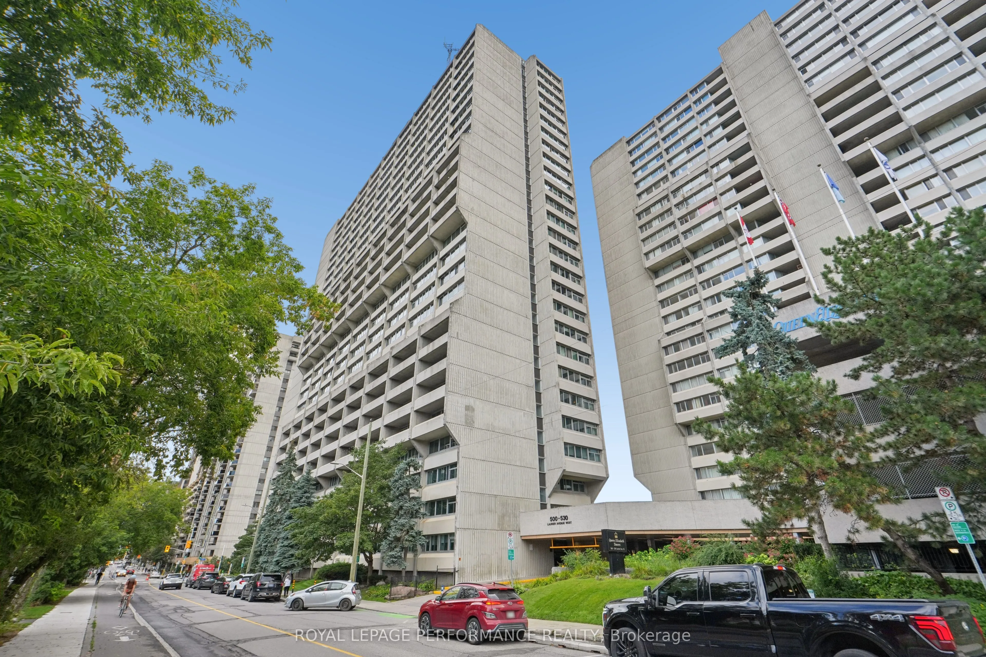 500 Laurier Avenue W #1706
