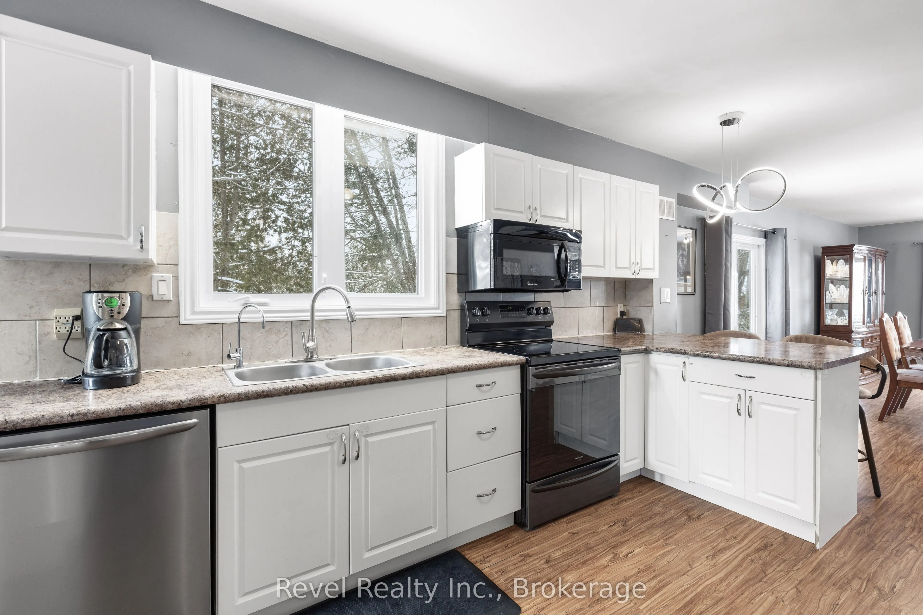 1393 Killarney Bay Road