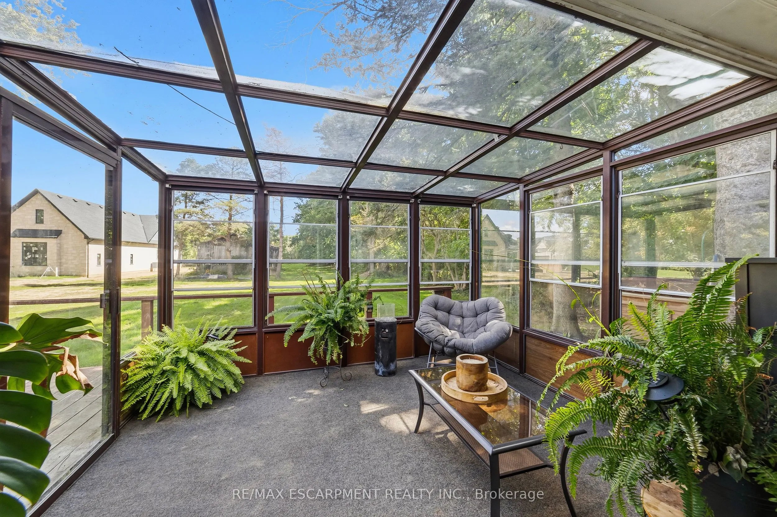 205 Sunnyridge Road