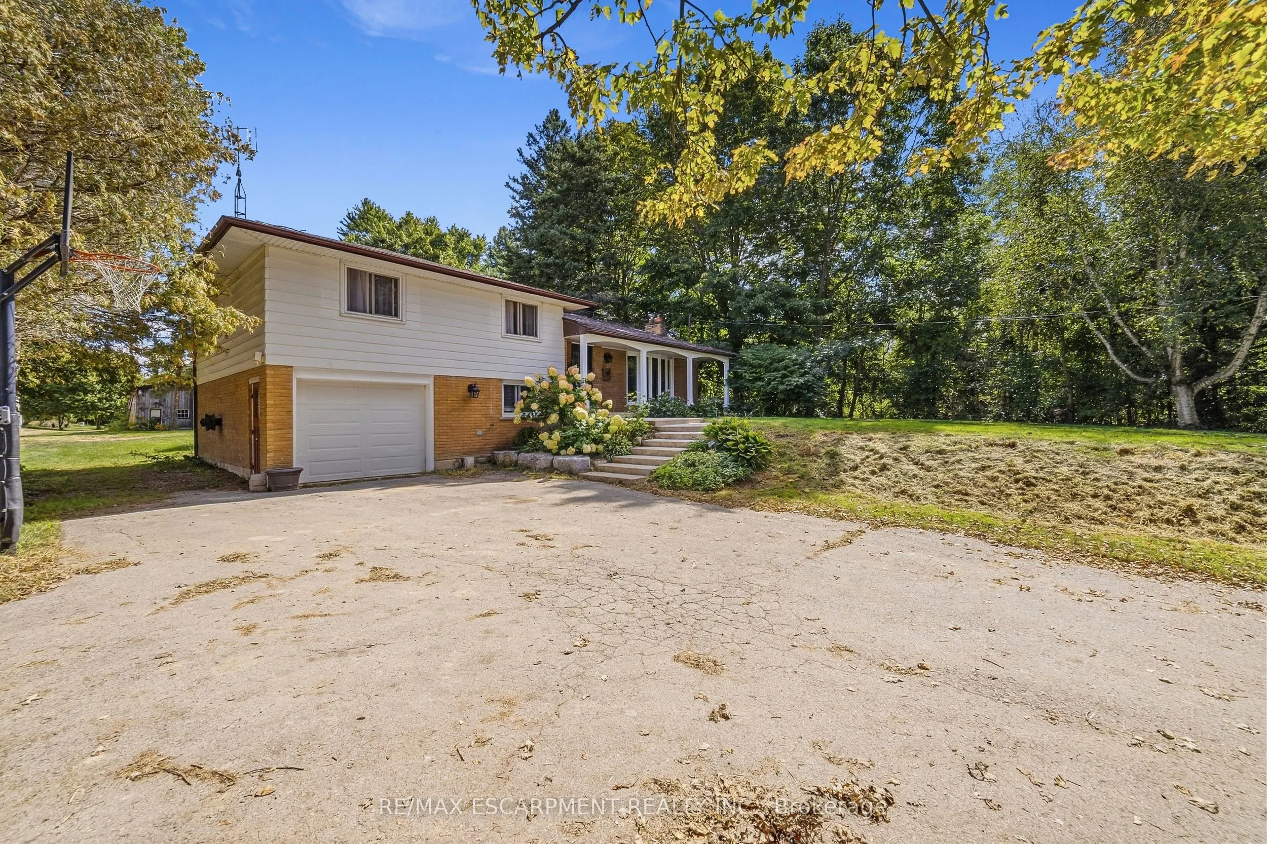 205 Sunnyridge Road