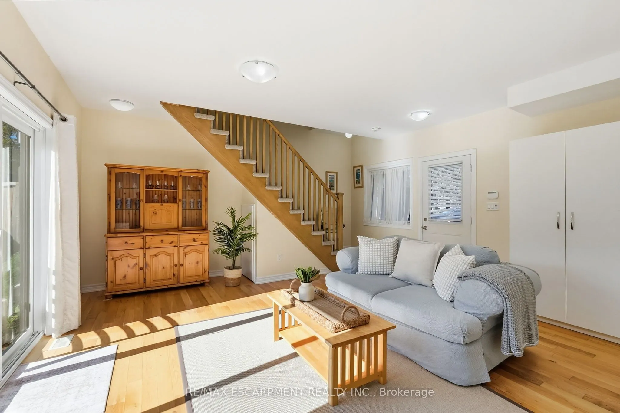 77 Flanders Drive